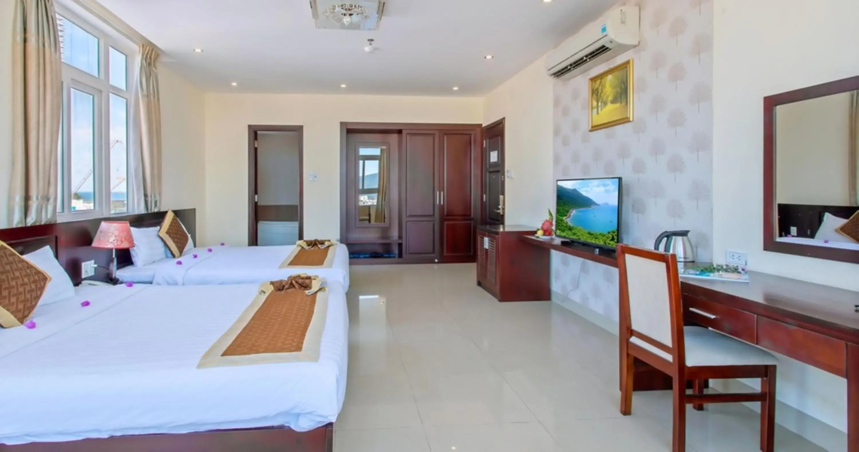 Bed in Sunview Beach Hotel Danang Bed in Sunview Beach Hotel Danang