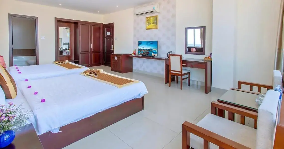 City view, Bed in Sunview Beach Hotel Danang City view, Bed in Sunview Beach Hotel Danang