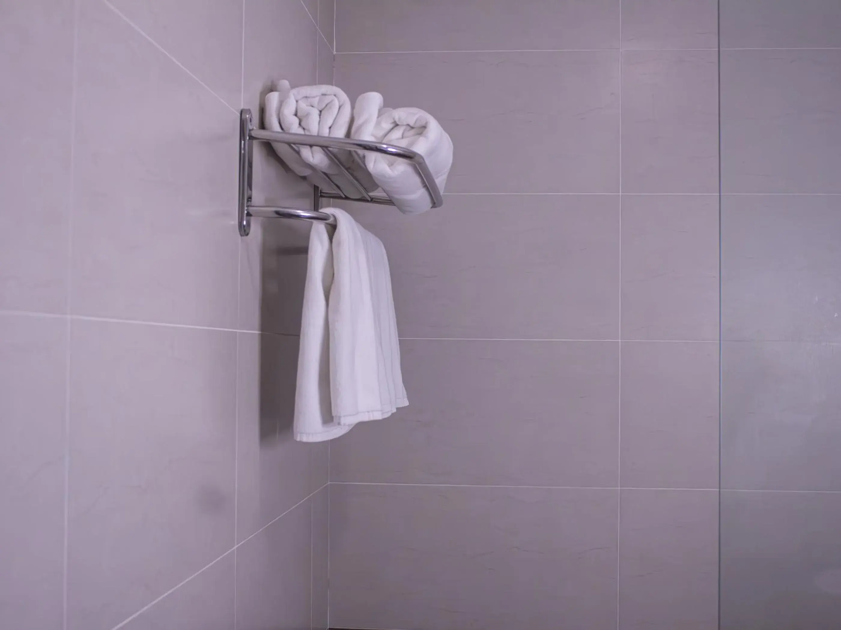 Bathroom in Sunview Beach Hotel Danang Bathroom in Sunview Beach Hotel Danang