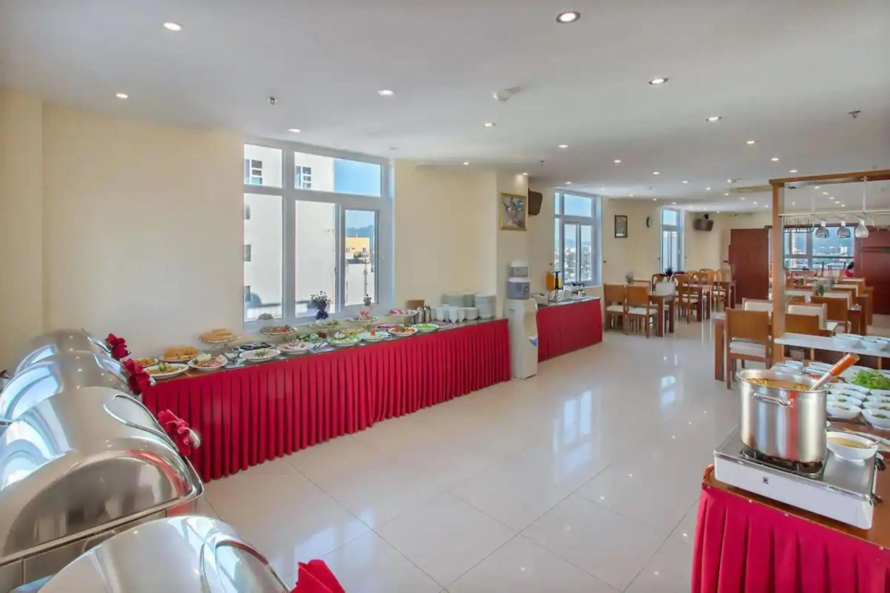 Restaurant/places to eat in Sunview Beach Hotel Danang Restaurant/places to eat in Sunview Beach Hotel Danang
