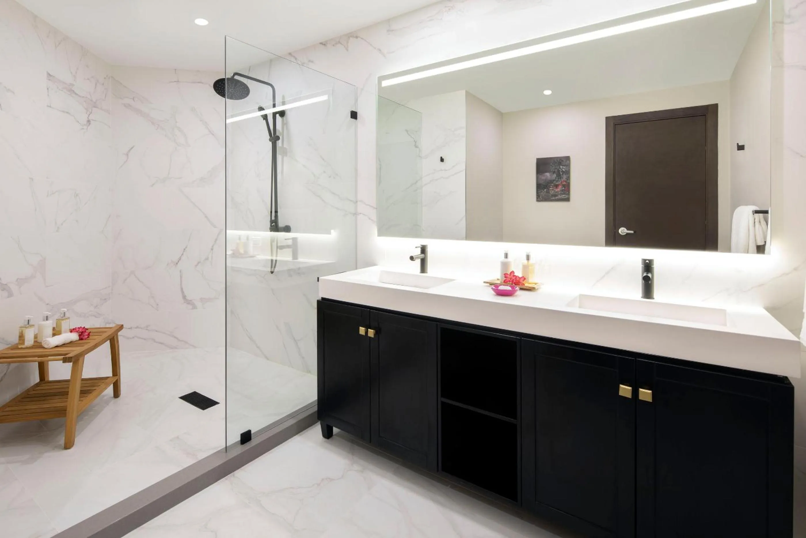 Shower in O2 Beach Club & Spa All Inclusive by Ocean Hotels