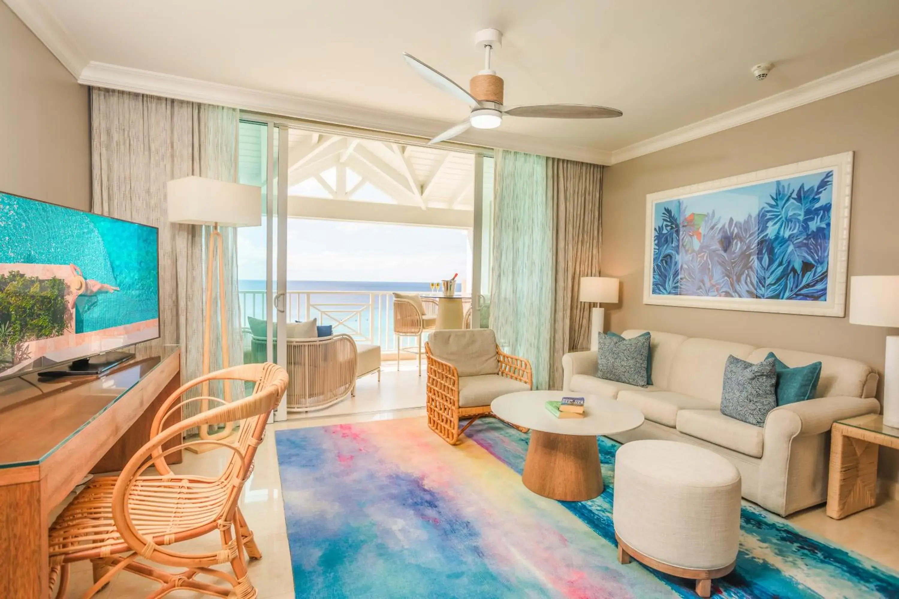 Living room in O2 Beach Club & Spa All Inclusive by Ocean Hotels Living room in O2 Beach Club & Spa All Inclusive by Ocean Hotels