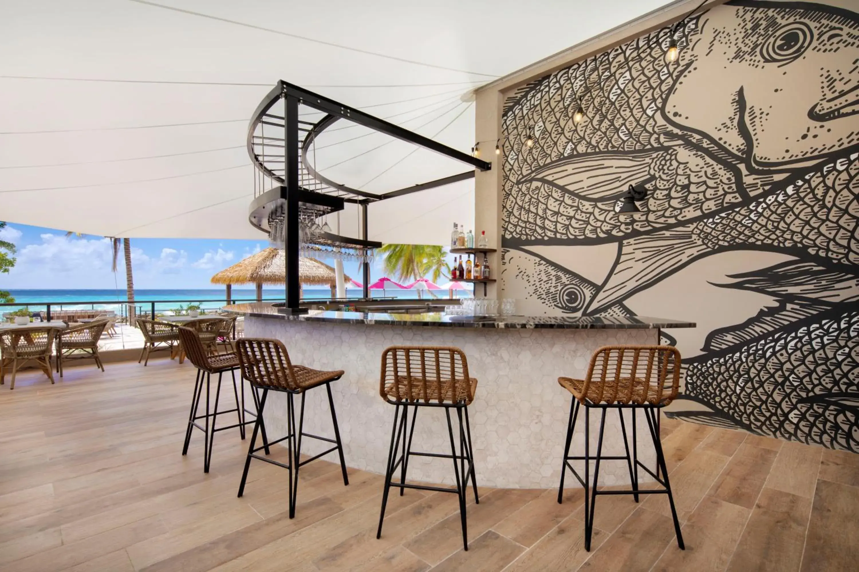 Lounge or bar in O2 Beach Club & Spa All Inclusive by Ocean Hotels Lounge or bar in O2 Beach Club & Spa All Inclusive by Ocean Hotels