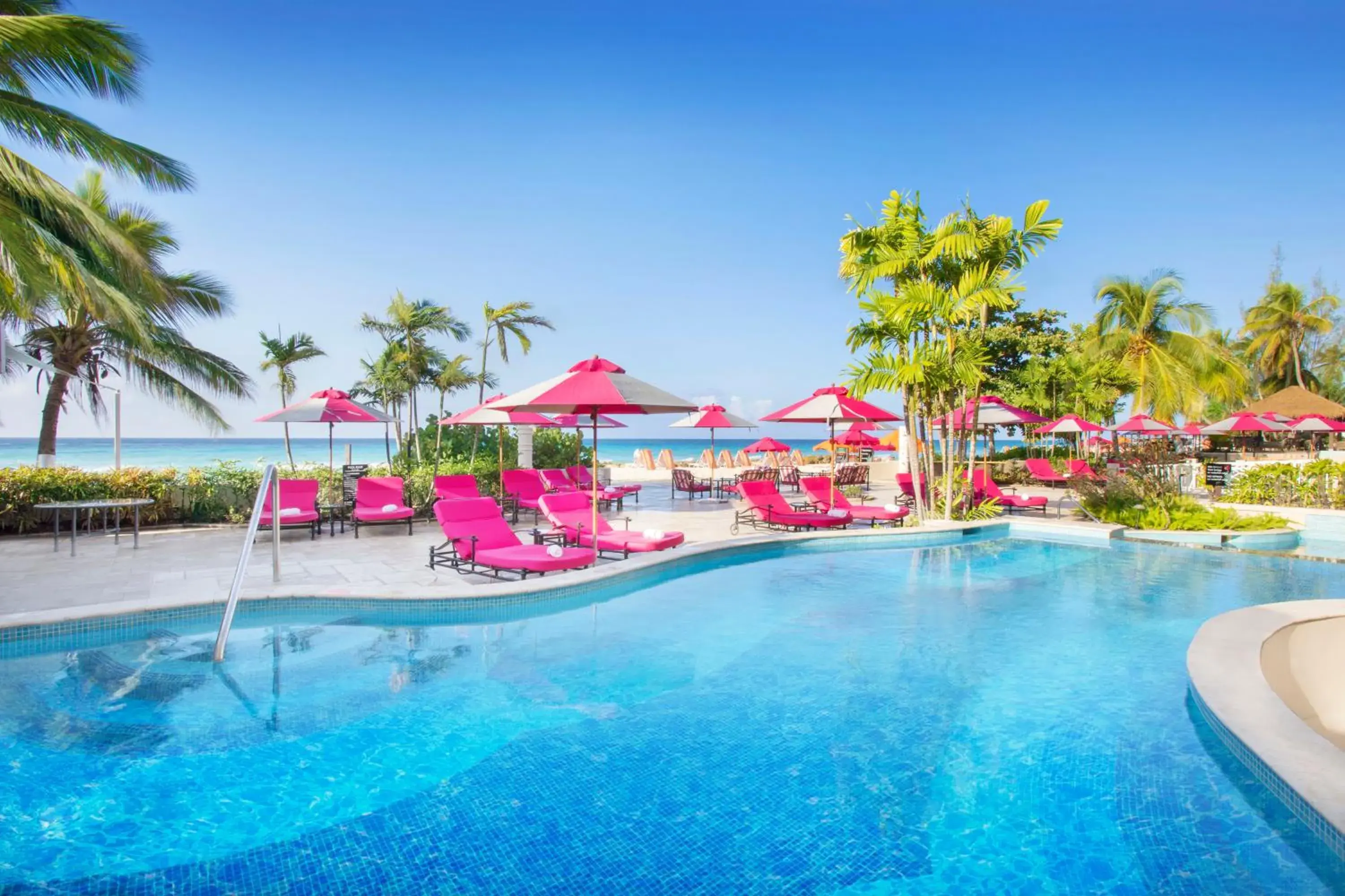 Swimming pool in O2 Beach Club & Spa All Inclusive by Ocean Hotels Swimming pool in O2 Beach Club & Spa All Inclusive by Ocean Hotels