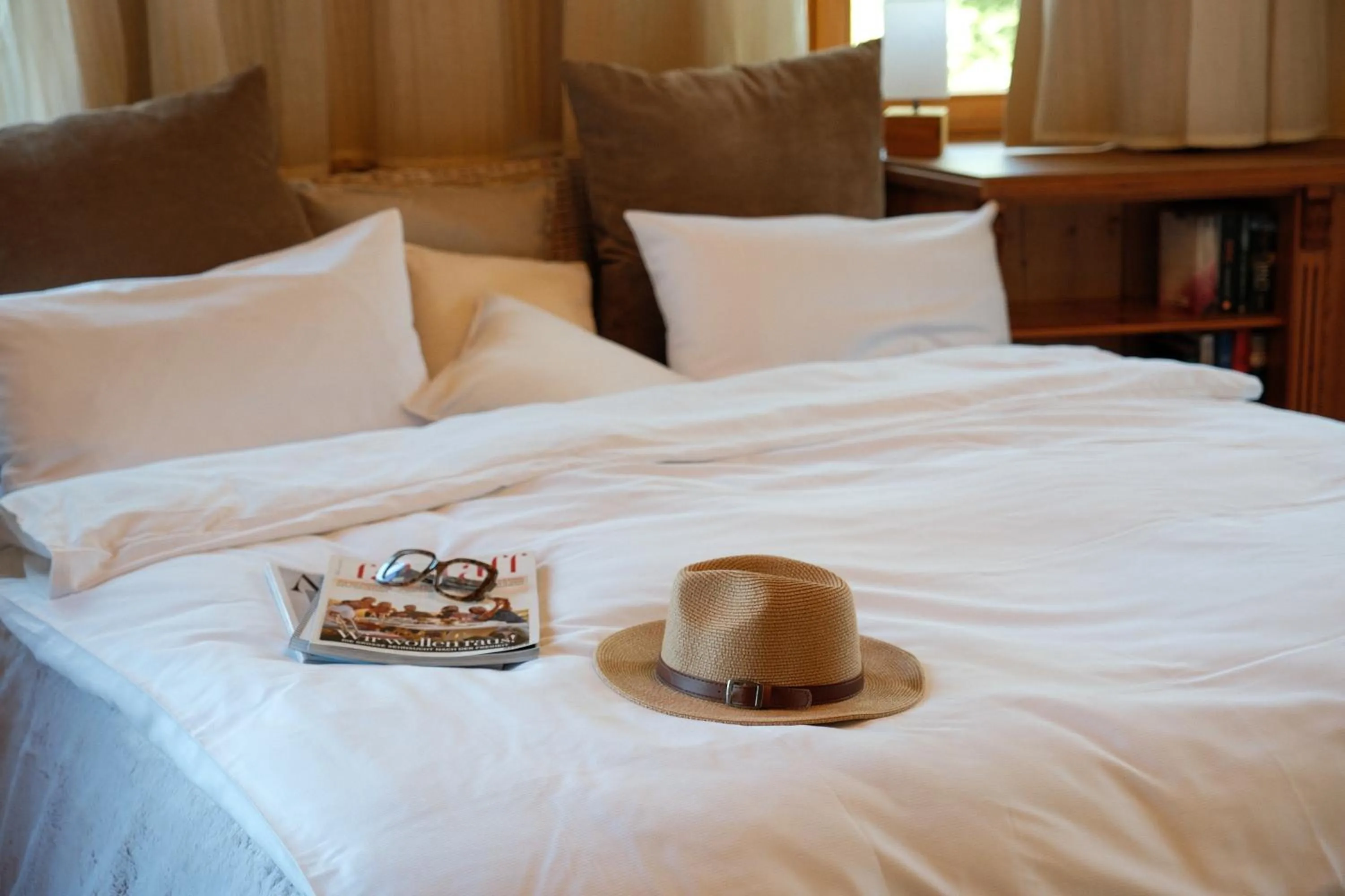 Bed in Hotel-Restaurant Kreuzberghof Tagungs- und Veranstaltungshotel