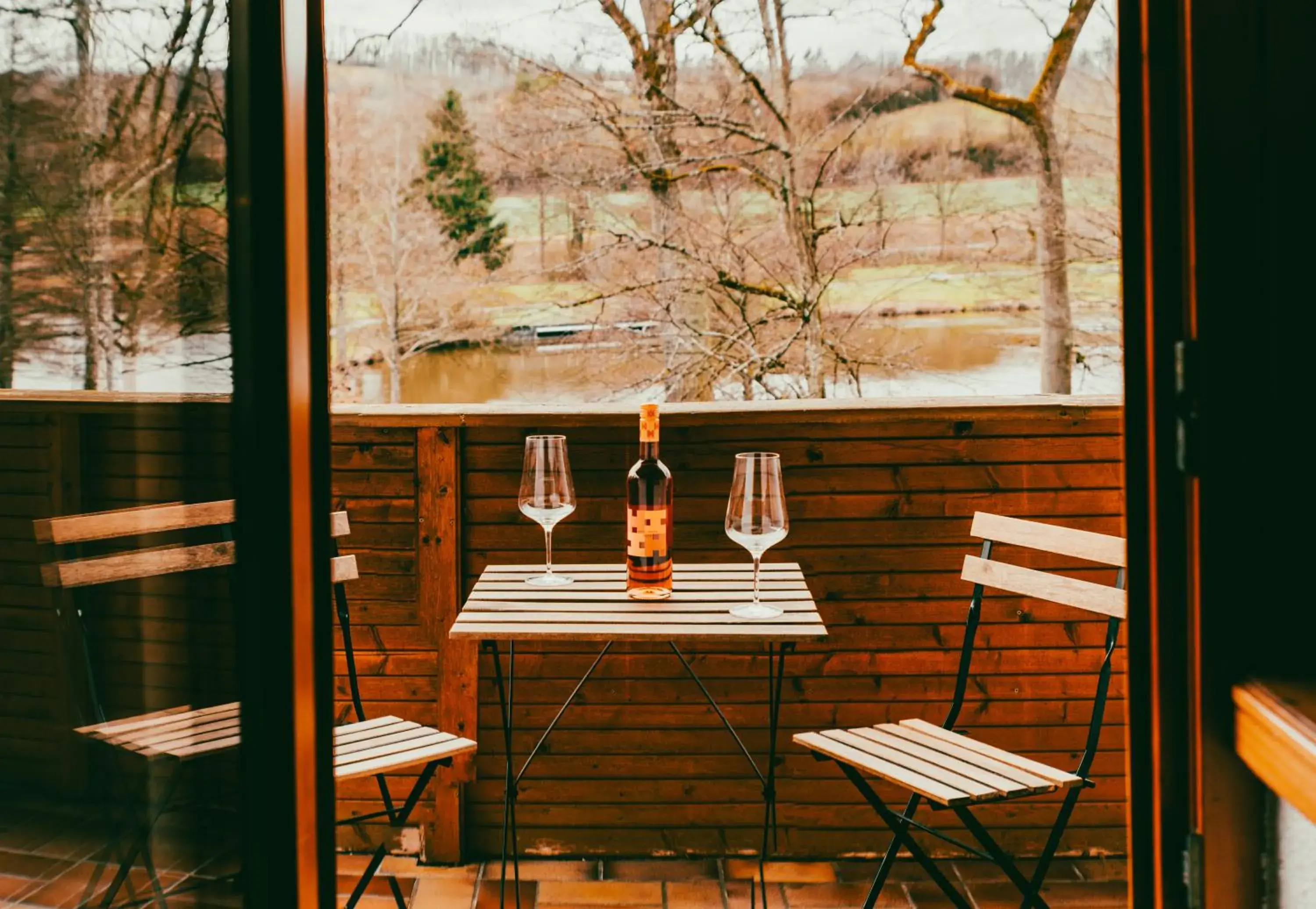 Deluxe Double Room with Balcony in Hotel-Restaurant Kreuzberghof Tagungs- und Veranstaltungshotel Deluxe Double Room with Balcony in Hotel-Restaurant Kreuzberghof Tagungs- und Veranstaltungshotel