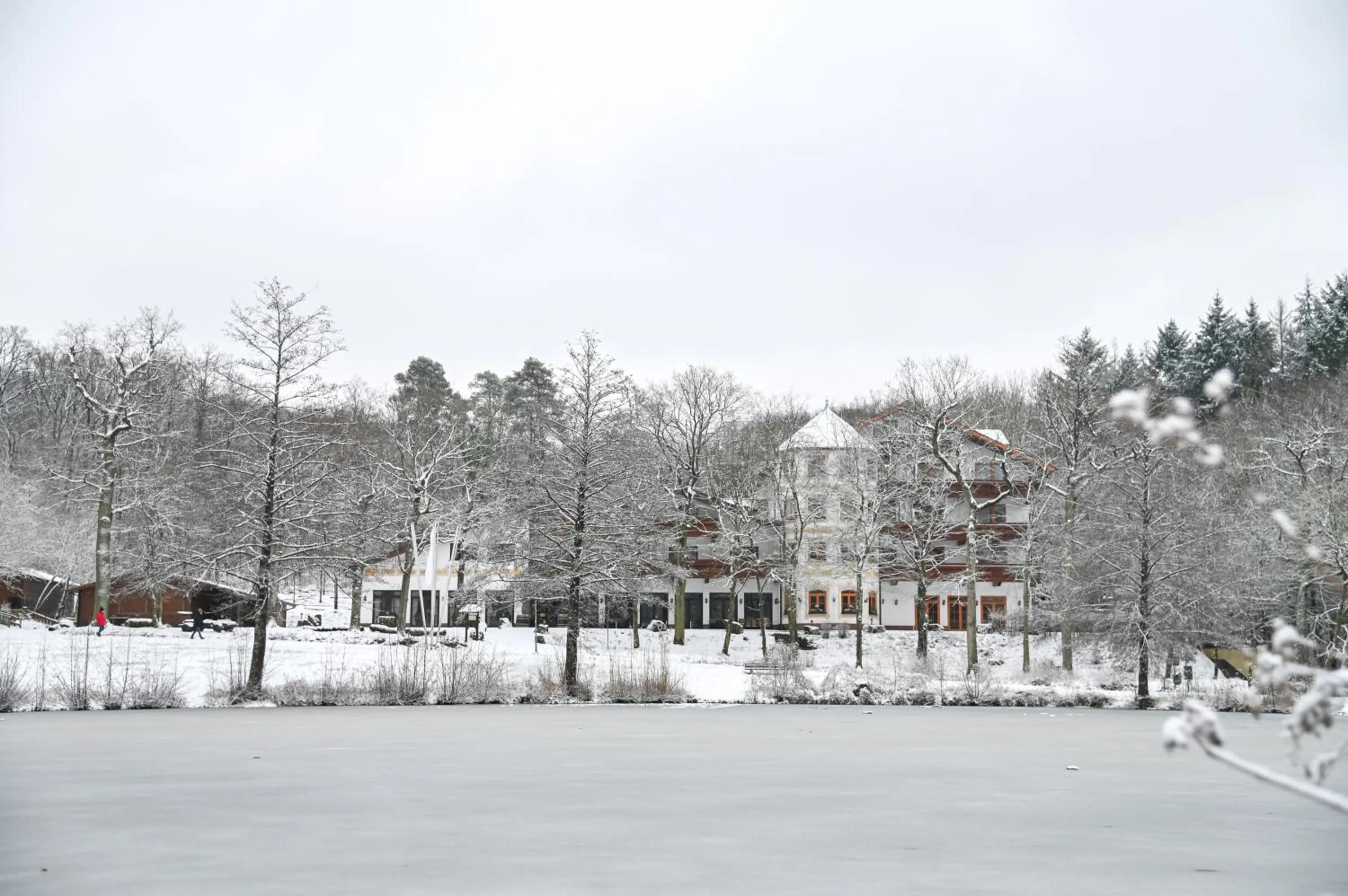 Property building in Hotel-Restaurant Kreuzberghof Tagungs- und Veranstaltungshotel