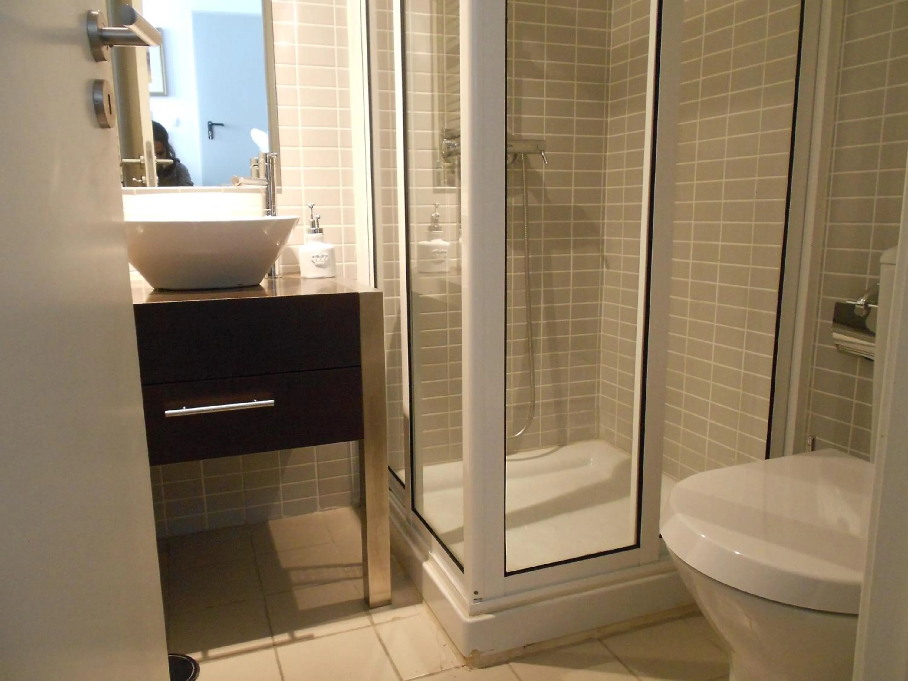 Triplex - Quarto com w.c. privado