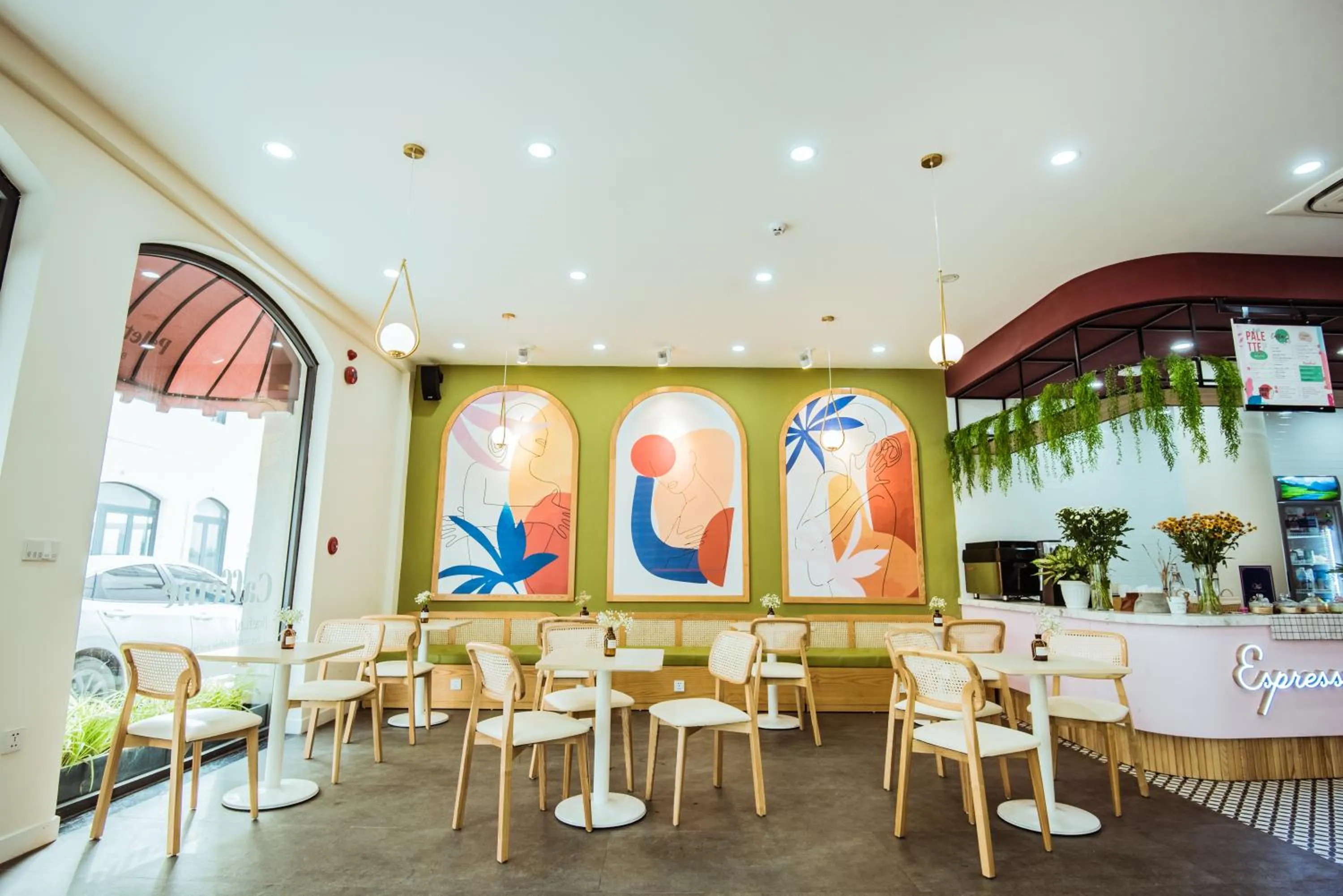 Restaurant/places to eat in Palette Collect's Boutique Hotel Ha Long