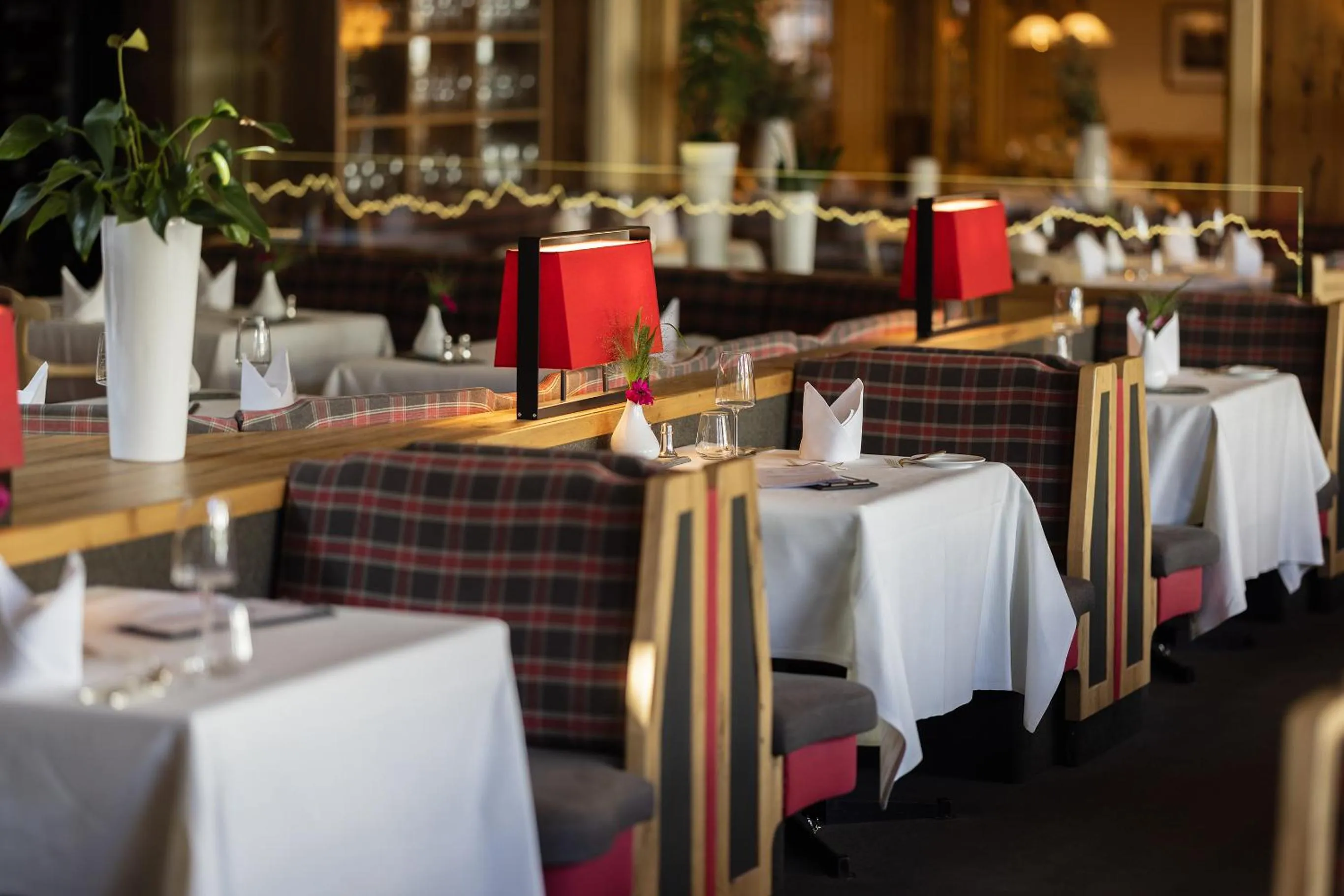 Restaurant/places to eat in Hotel Franks