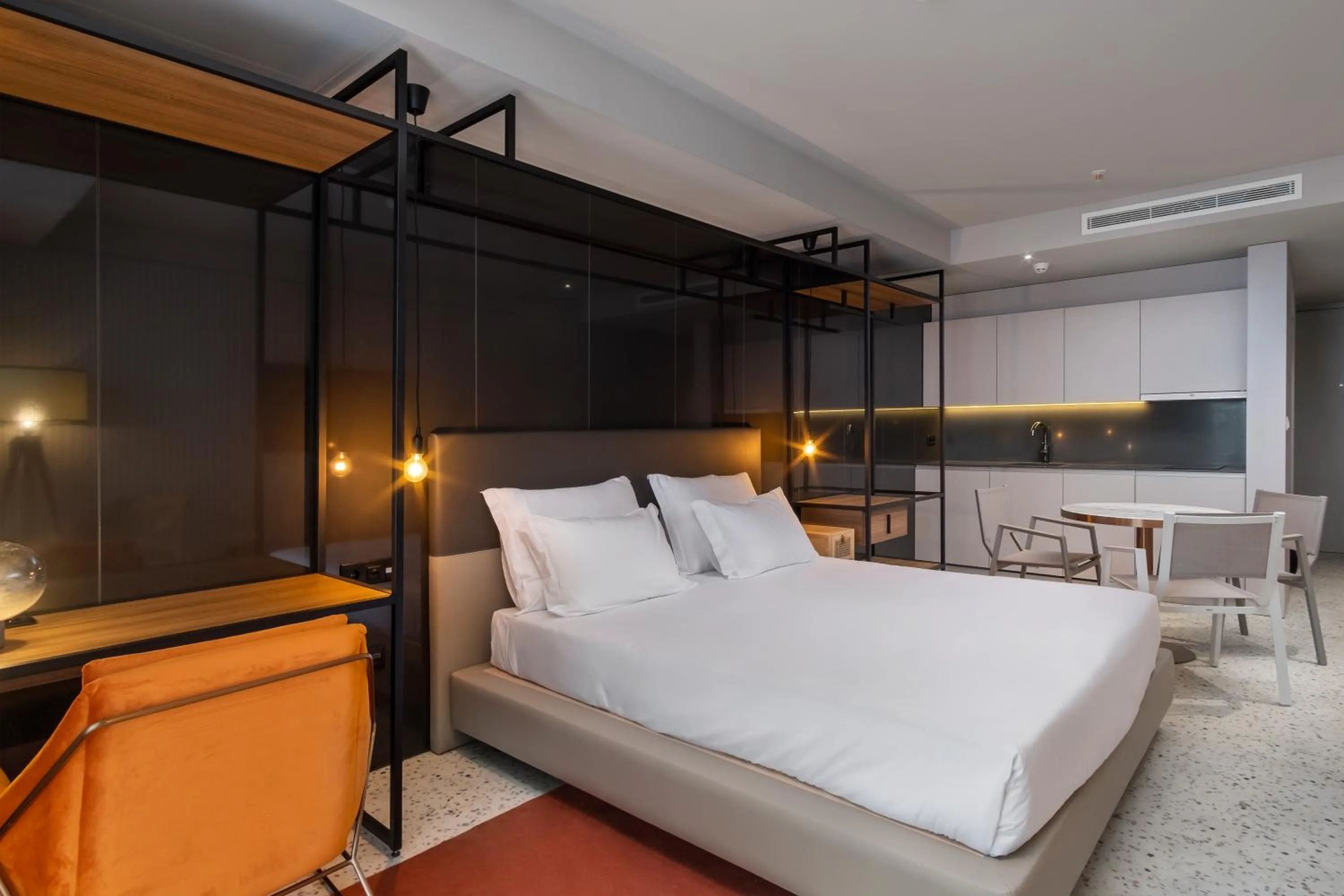 Bedroom, Bed in NEXT - by Savoy Signature