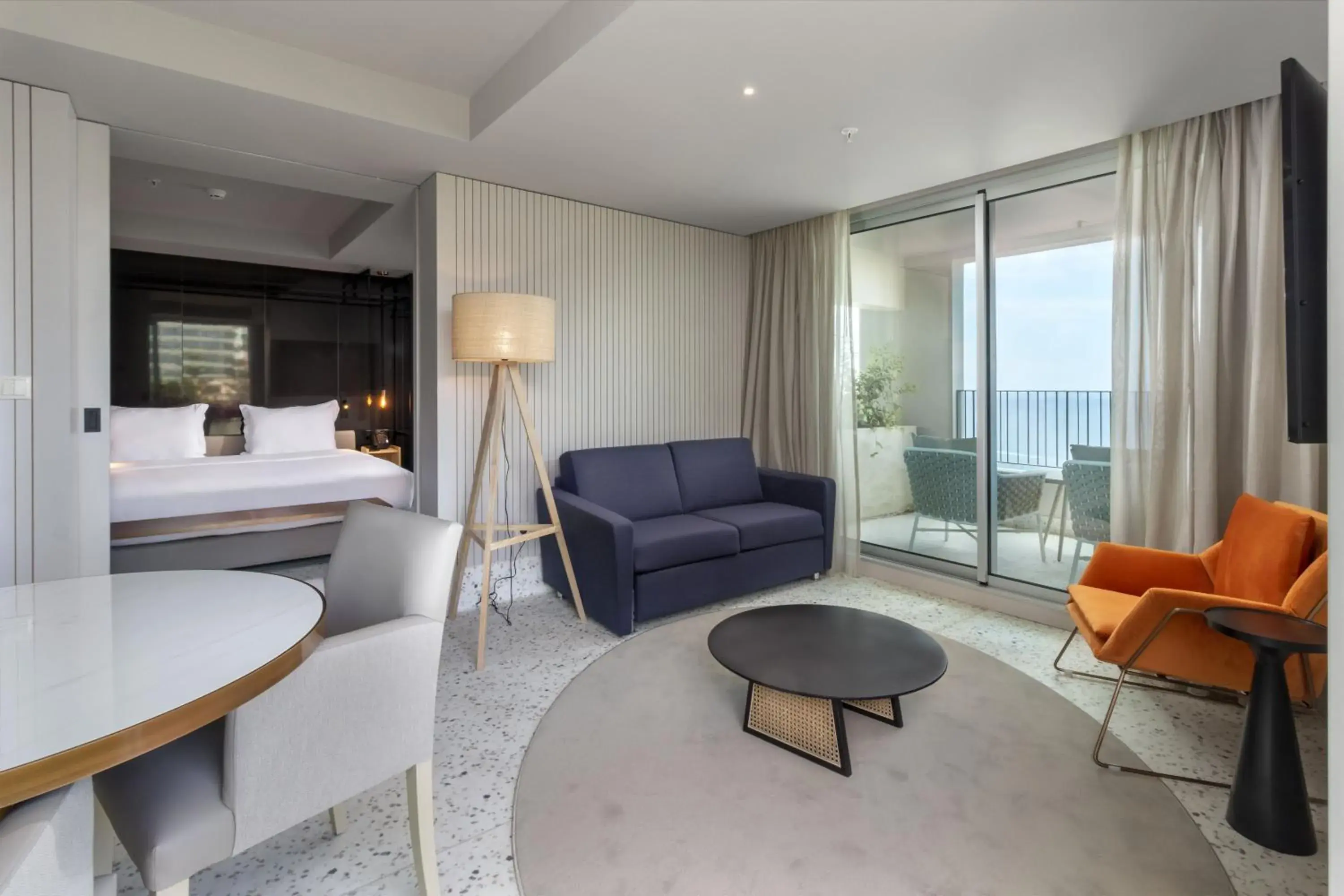 Bed in NEXT - by Savoy Signature Bed in NEXT - by Savoy Signature