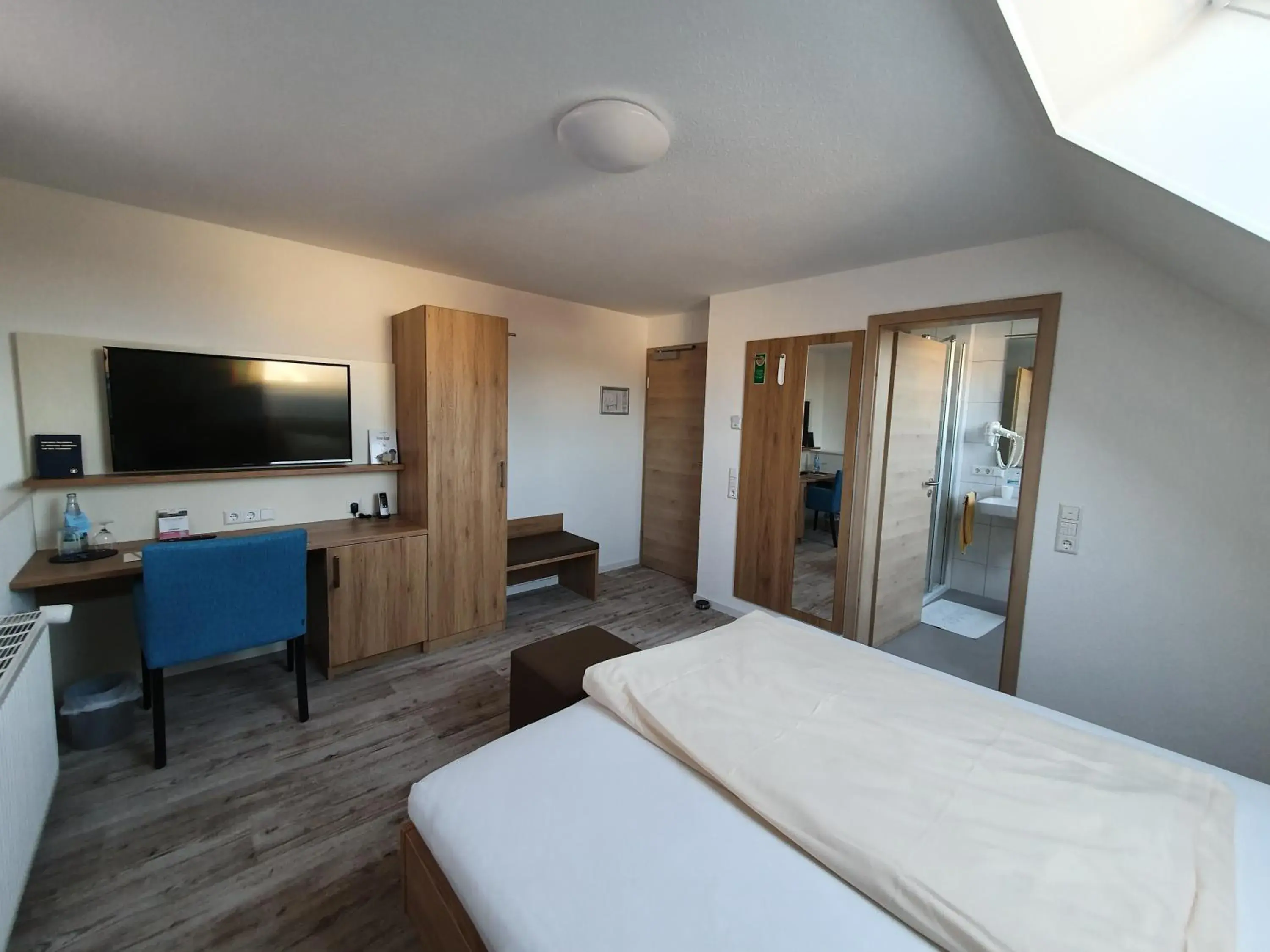 Deluxe Single Room - single occupancy in Landgasthaus Hotel Maien Deluxe Single Room - single occupancy in Landgasthaus Hotel Maien