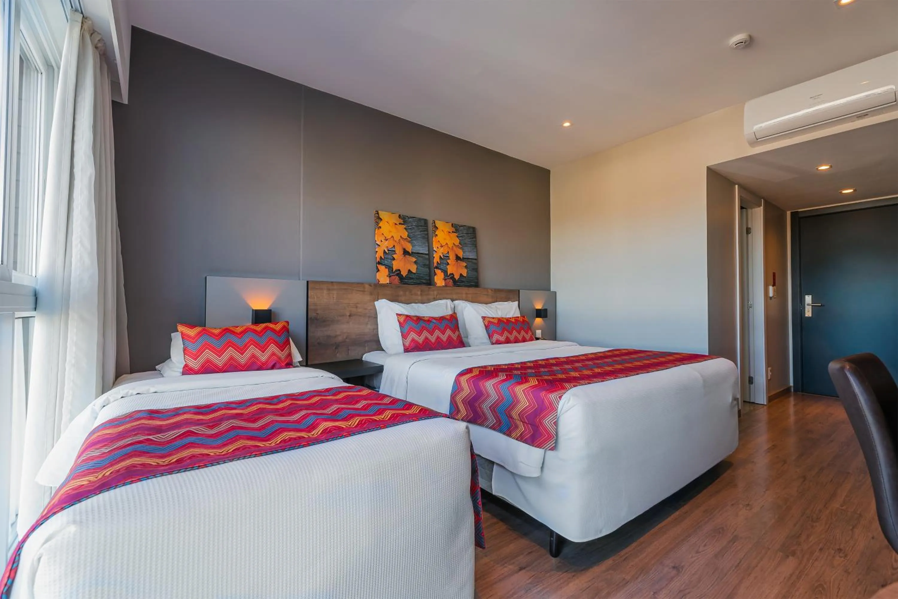 Bedroom, Bed in Laghetto Stilo Vita