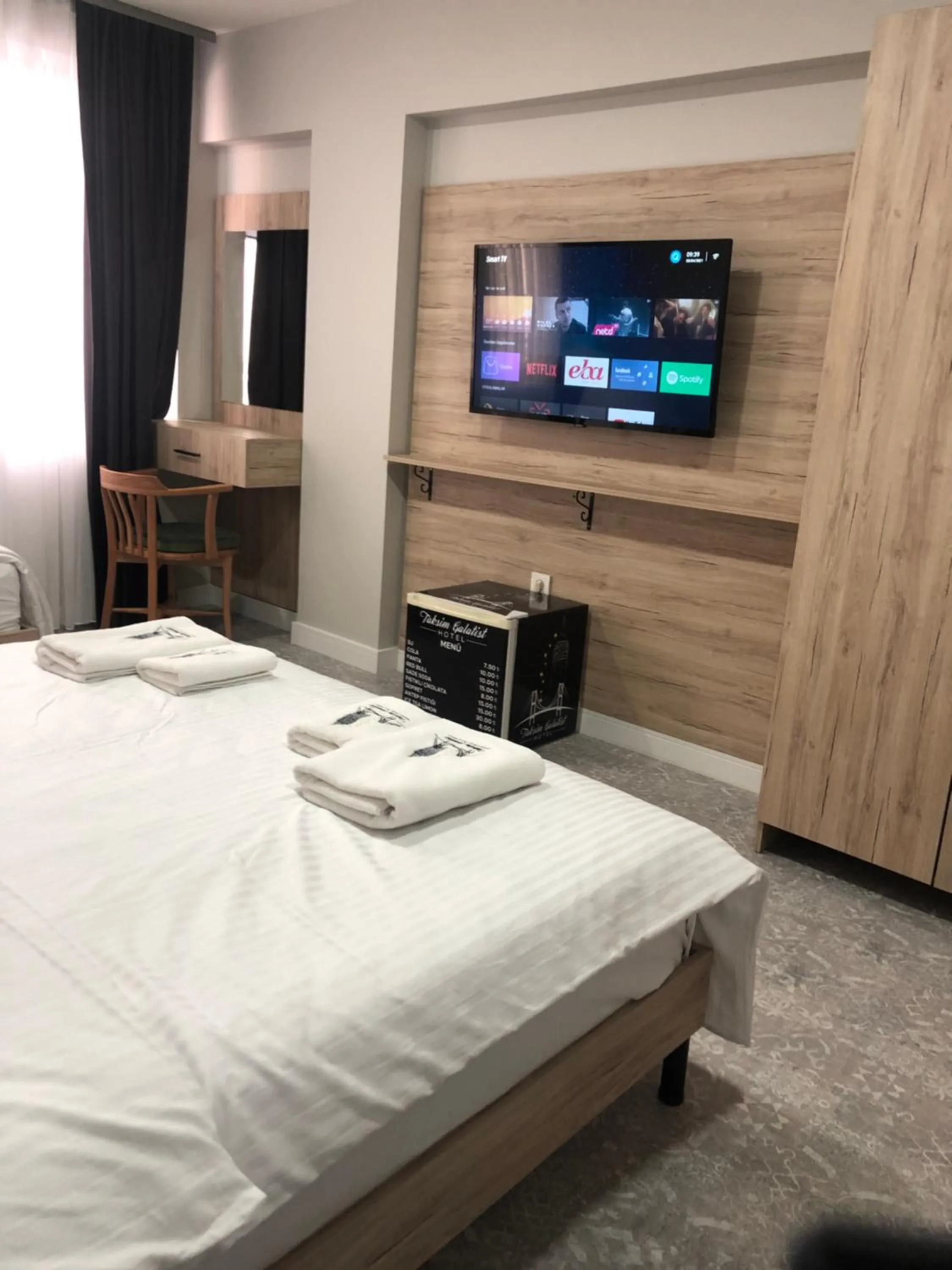 TV and multimedia, Bed in Taksim Galatist Hotel