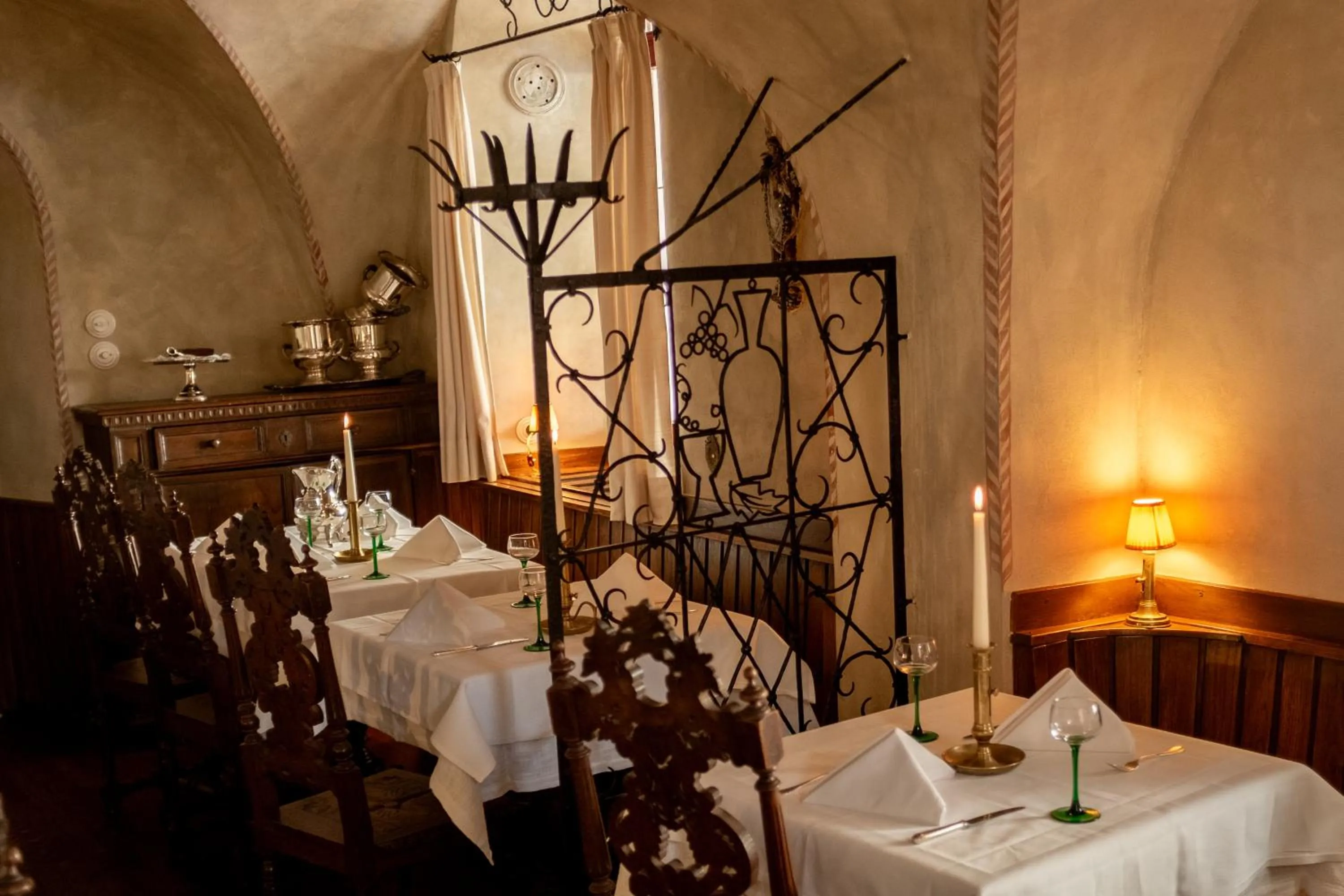 Restaurant/places to eat in Weisses Rössl