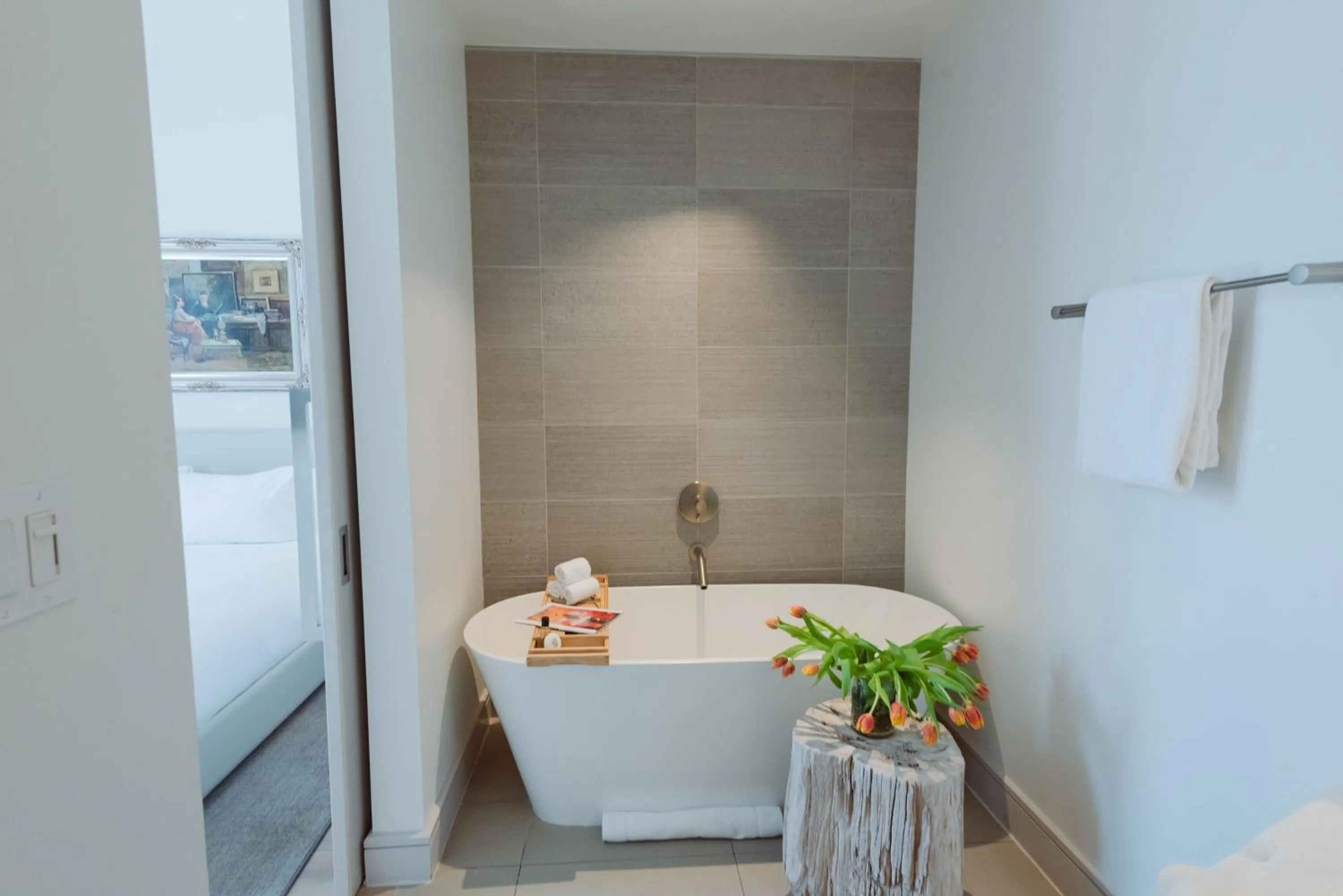 Bathroom in La Colombe d'Or Hotel