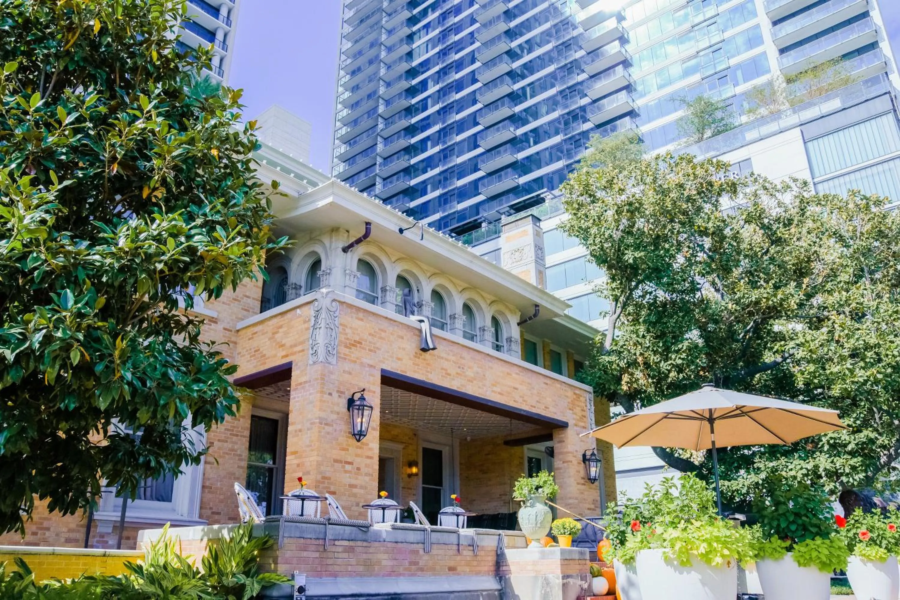 Facade/entrance in La Colombe d'Or Hotel