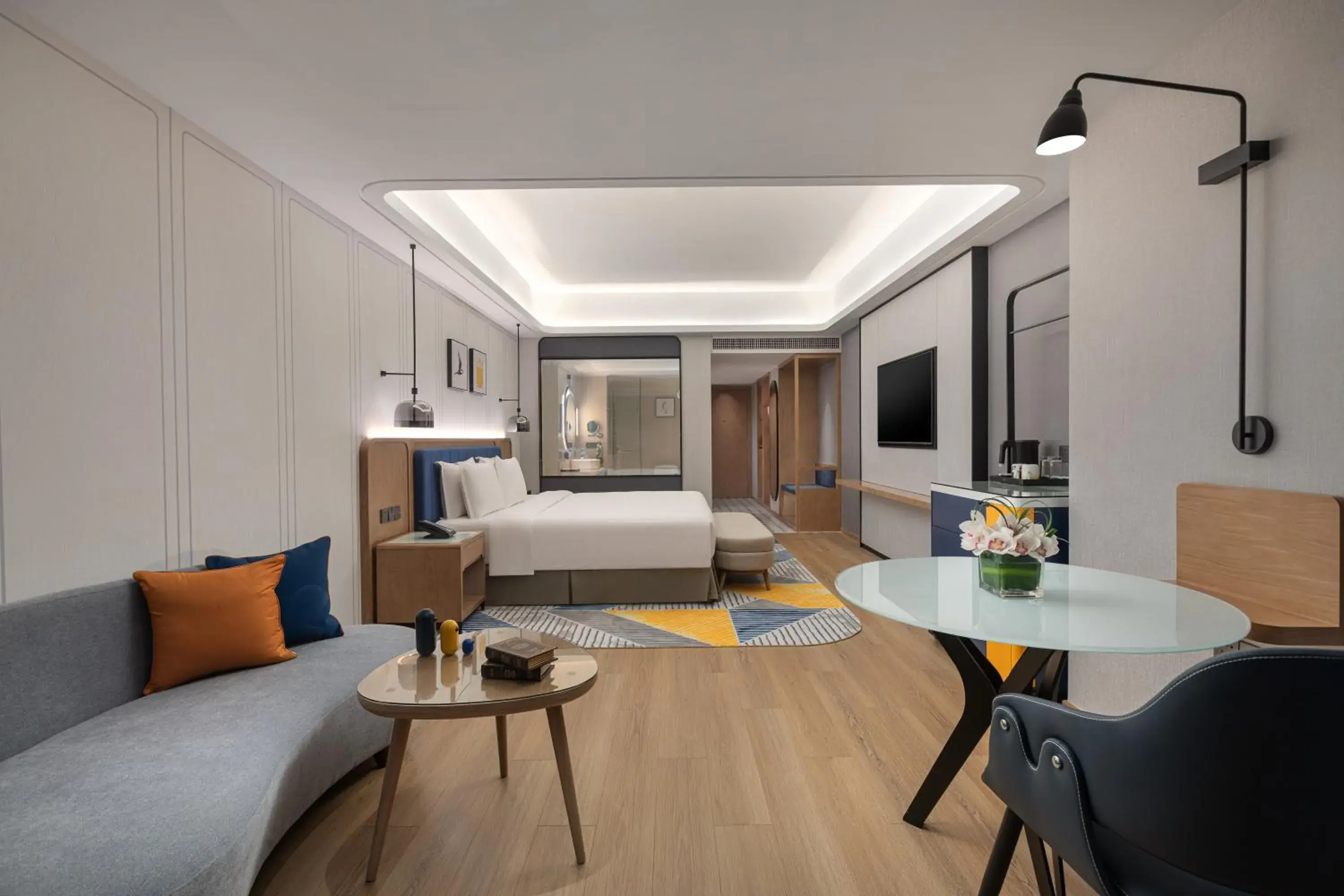 Premium King Room in voco Guangzhou Shifu by IHG Premium King Room in voco Guangzhou Shifu by IHG