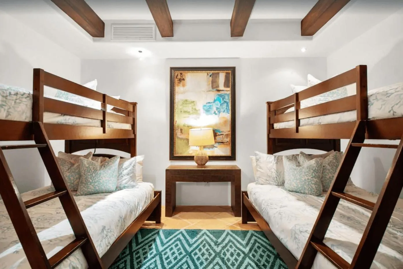 Best Executive-Style Luxury Residence on Property