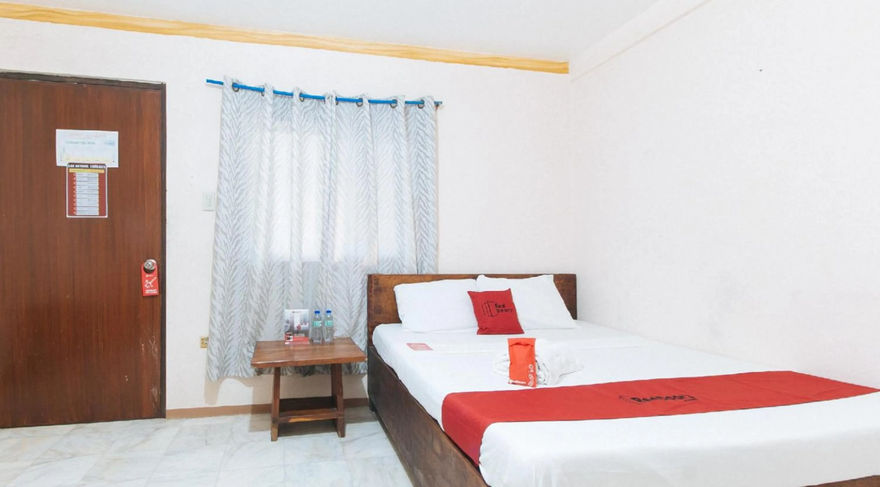 Bed in RedDoorz Hostel at Megans Paradisio Beach Resort