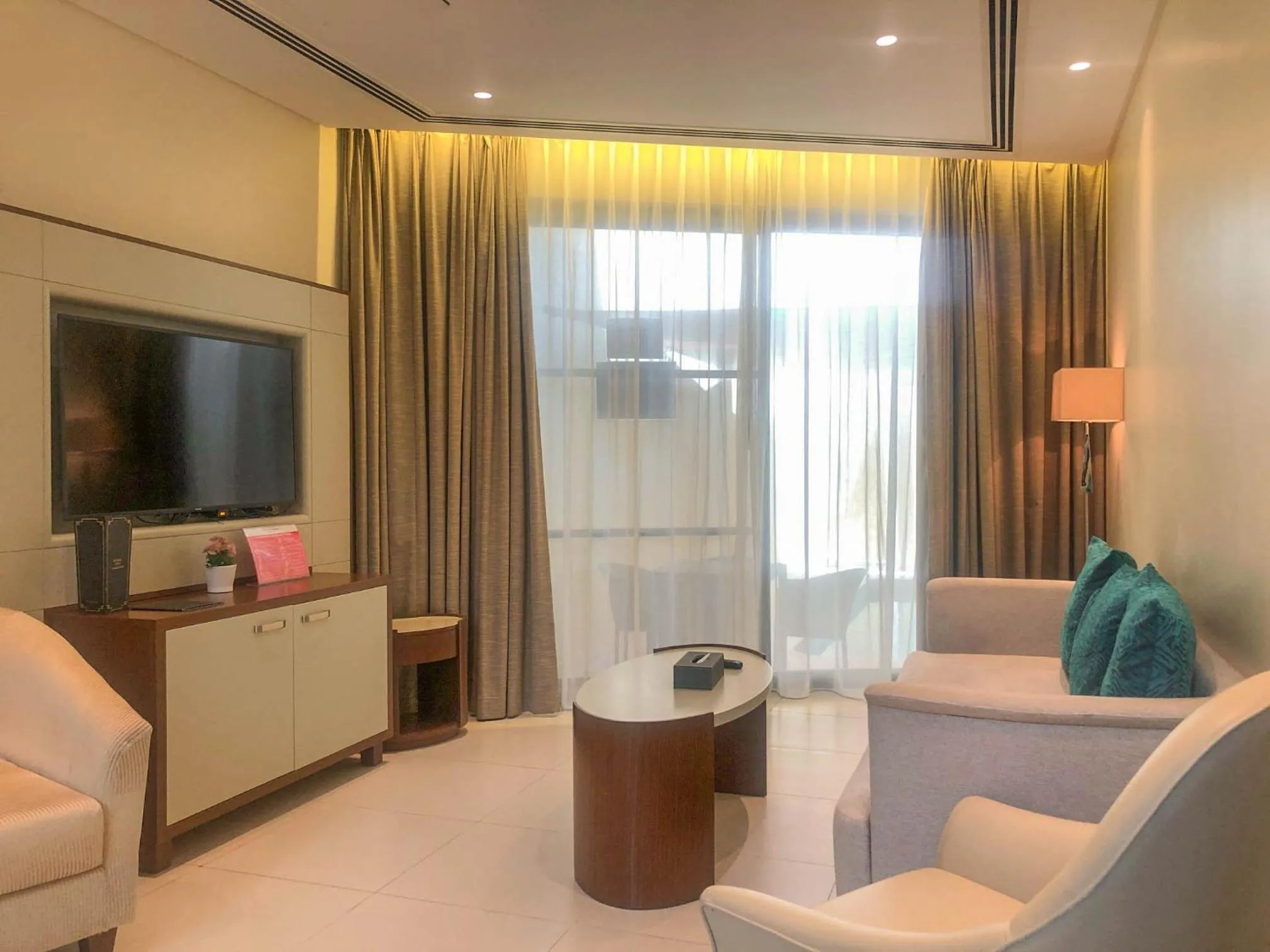 Living room in Grand Swiss-Belhotel Waterfront Seef