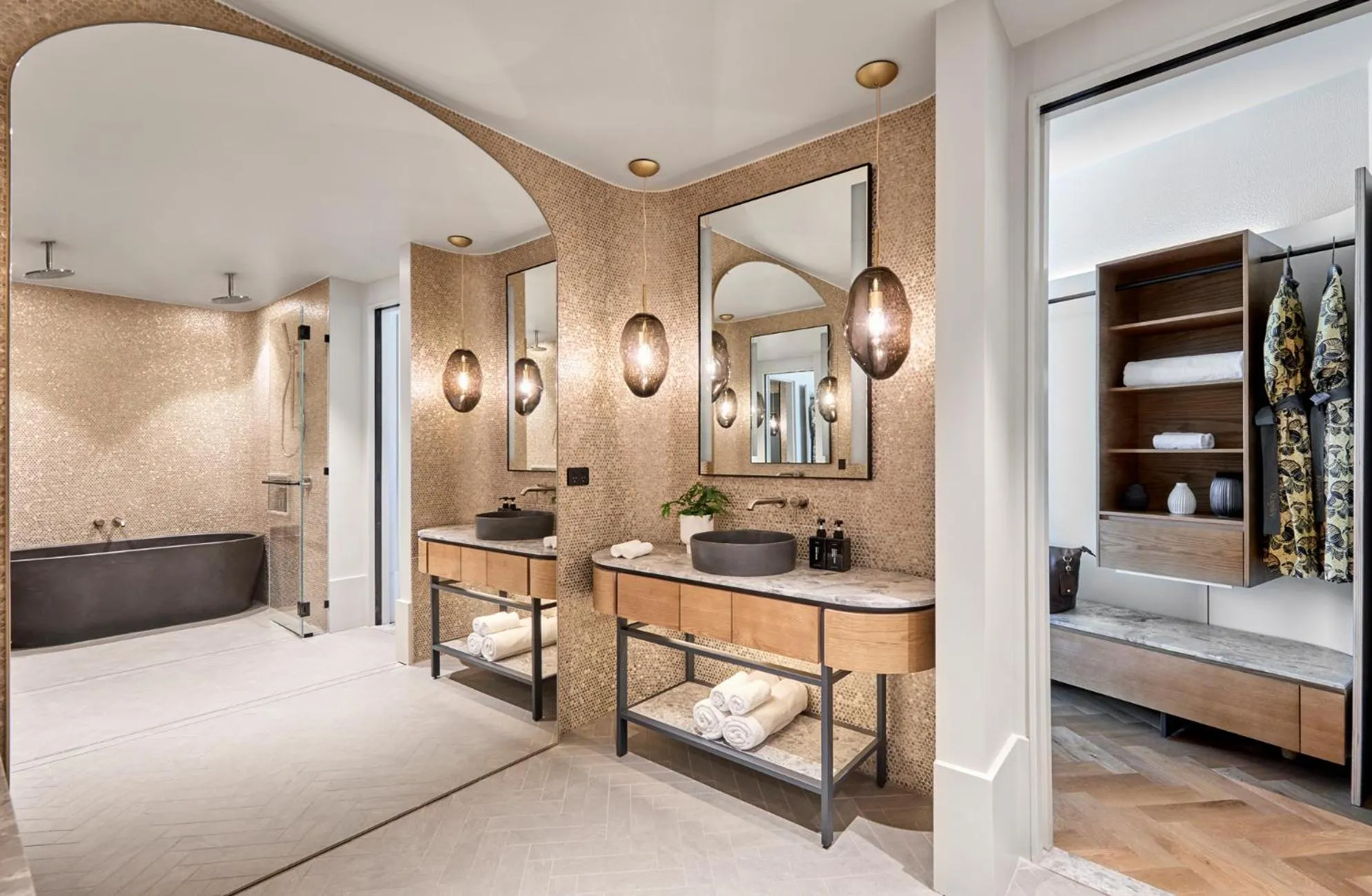 Bathroom, Bed in Crystalbrook Kingsley