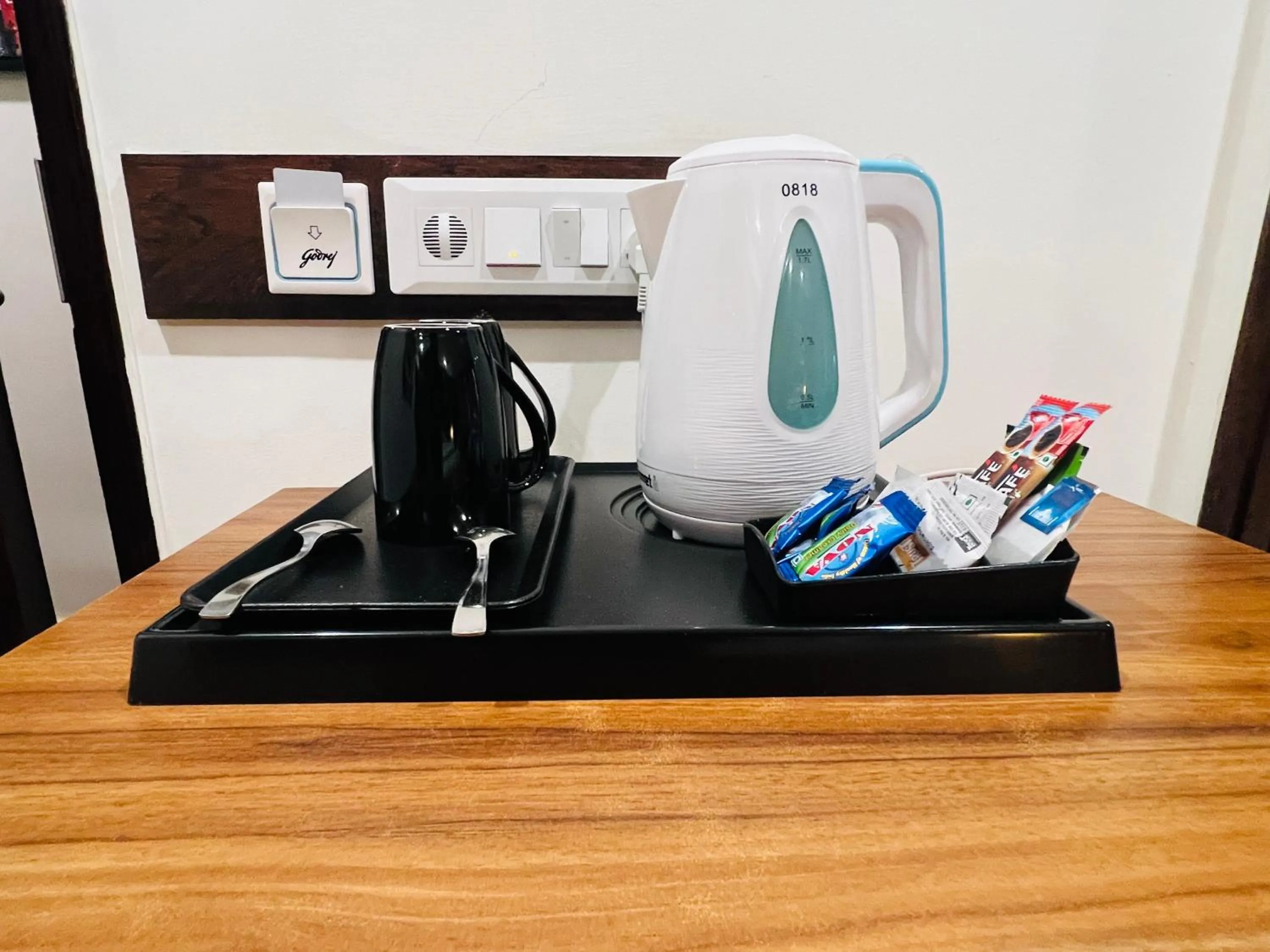 Coffee/tea facilities in Paras inn