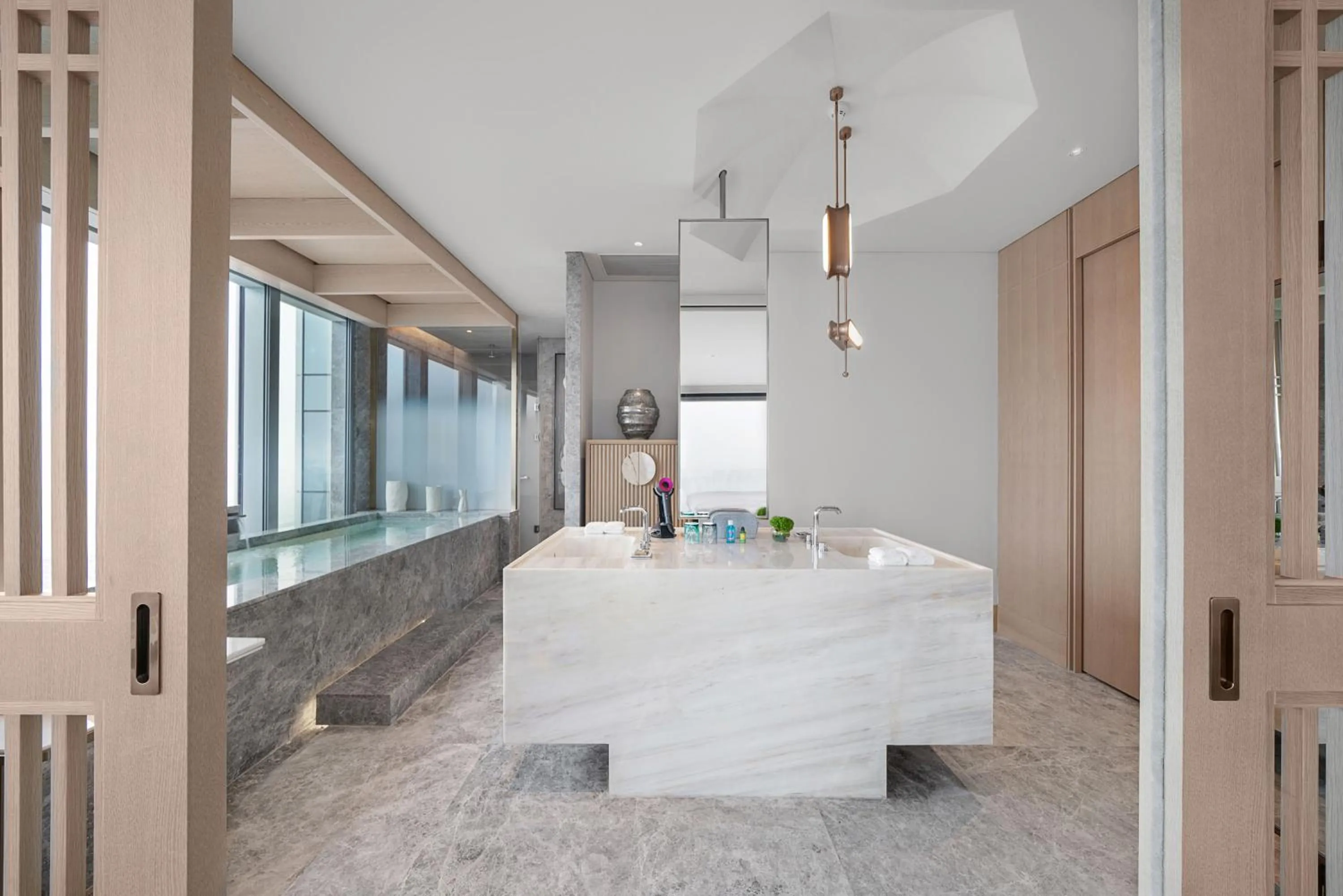 Grand Bay Hotel Chengdu