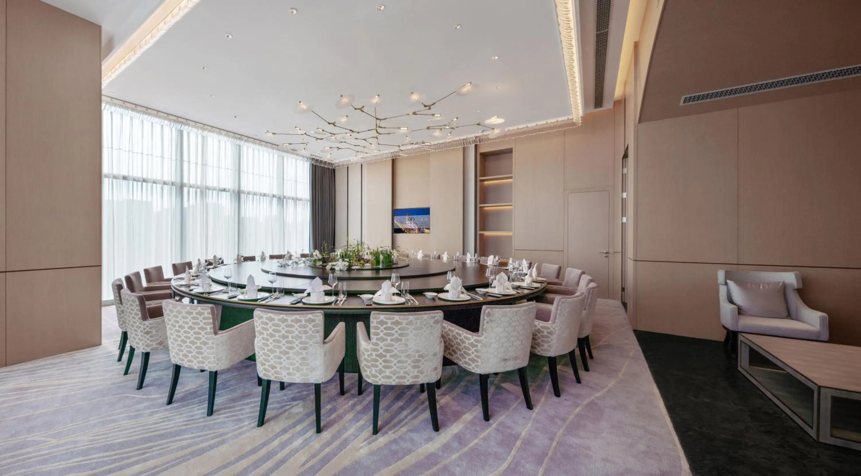 Restaurant/places to eat in Grand Bay Hotel Chengdu