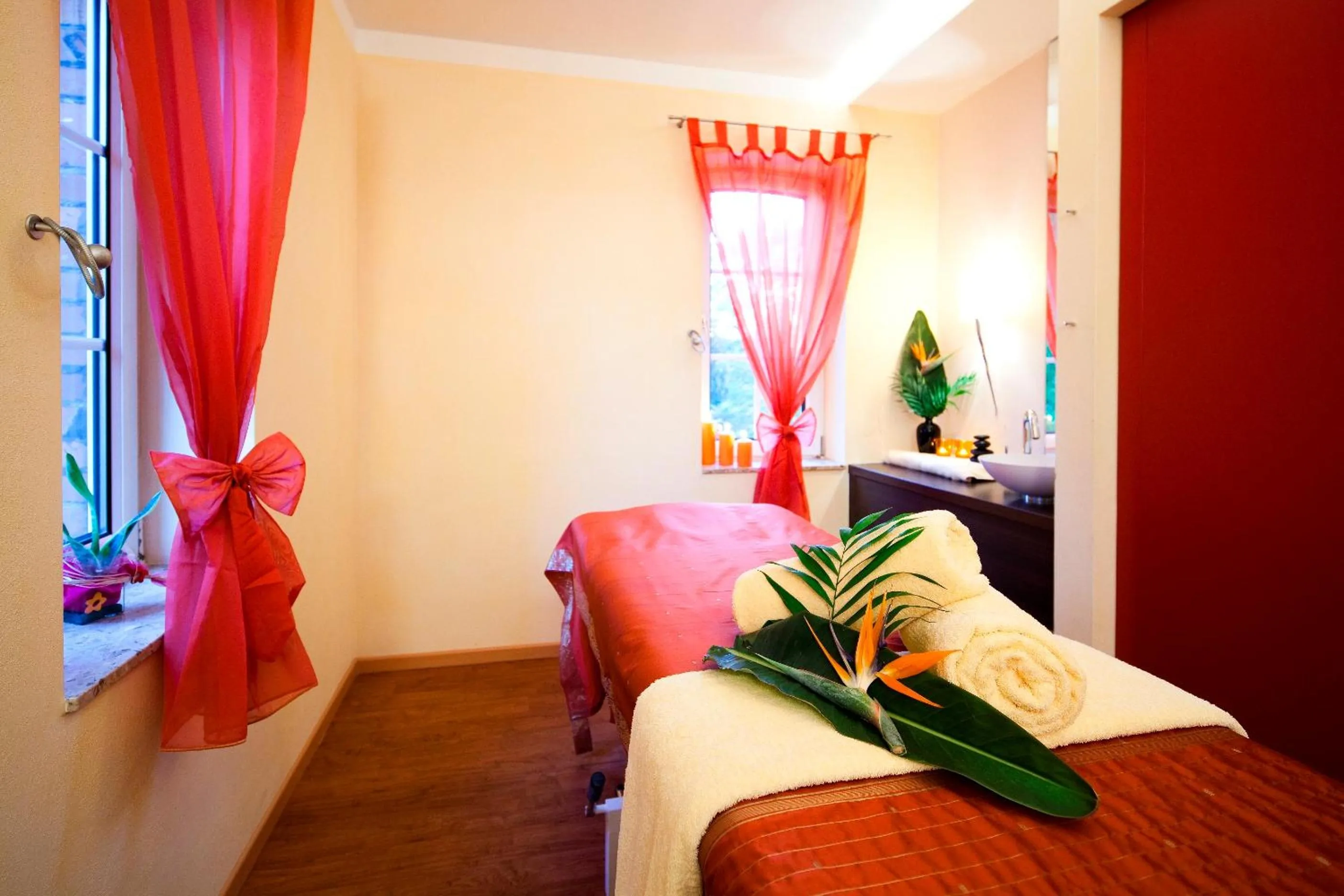 Massage, Bed in Ringhotel VITALHOTEL ambiente