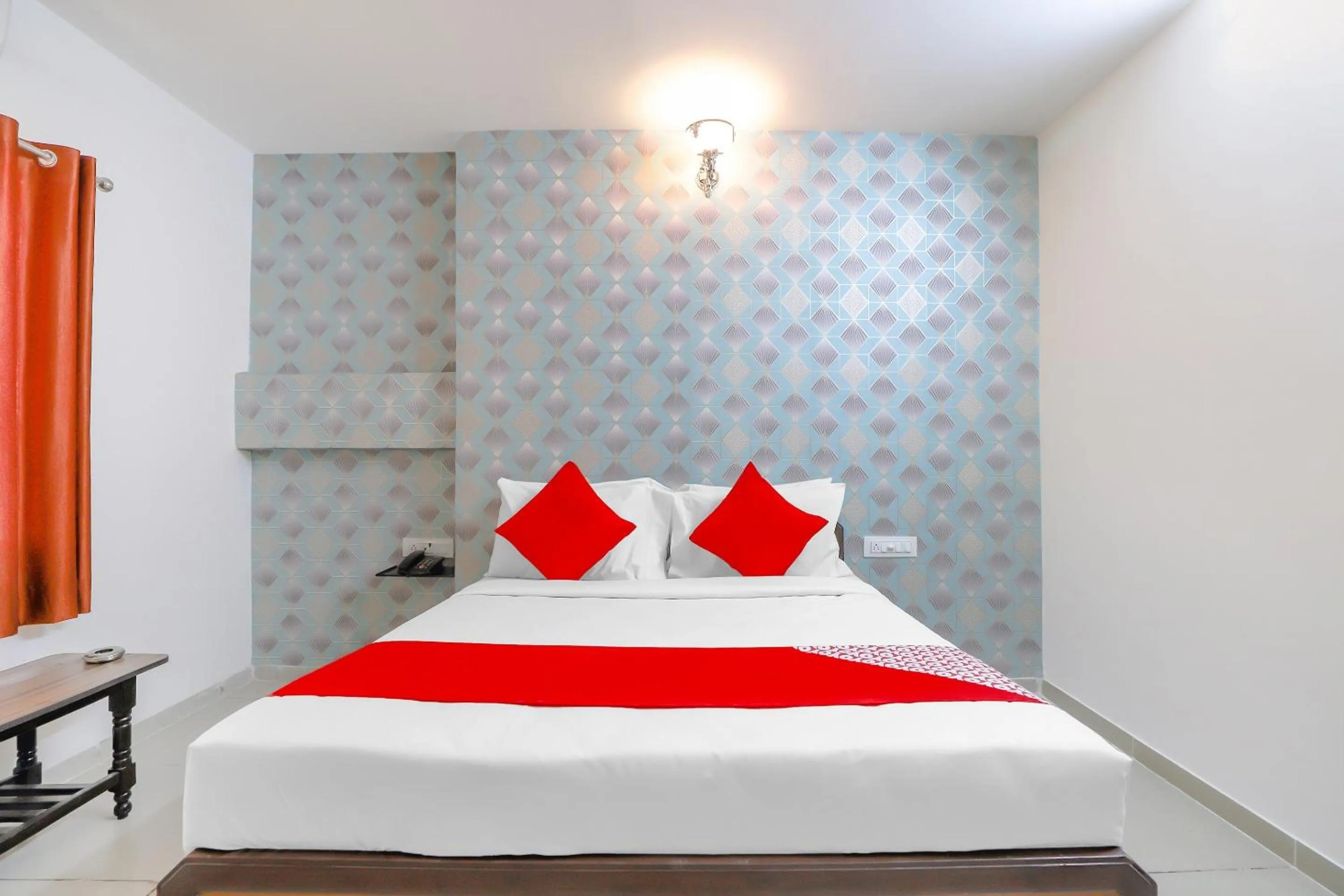 Bedroom, Bed in Super Hotel O Shiva