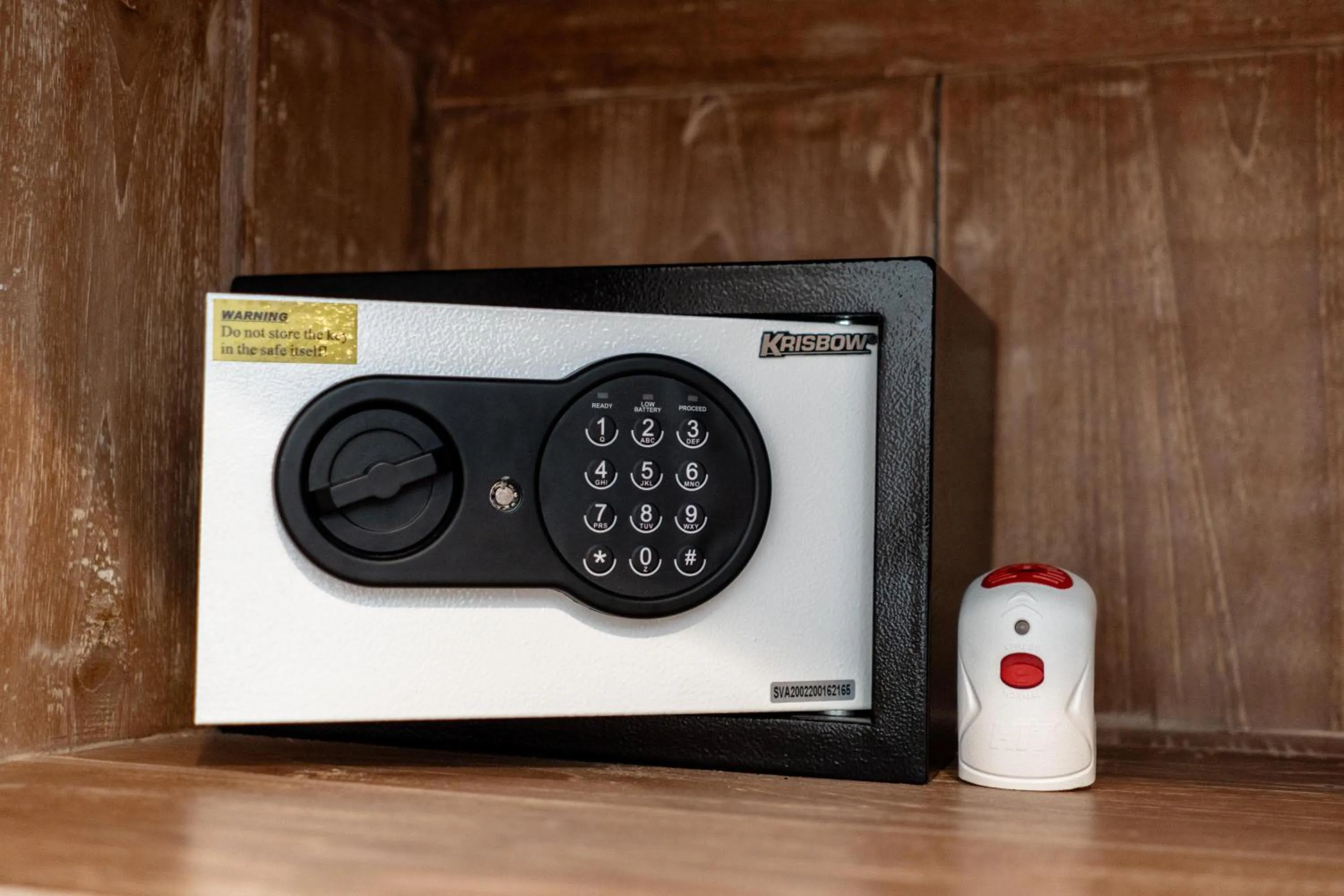 safe in The Eight Villa & Rooms Bali - Seminyak