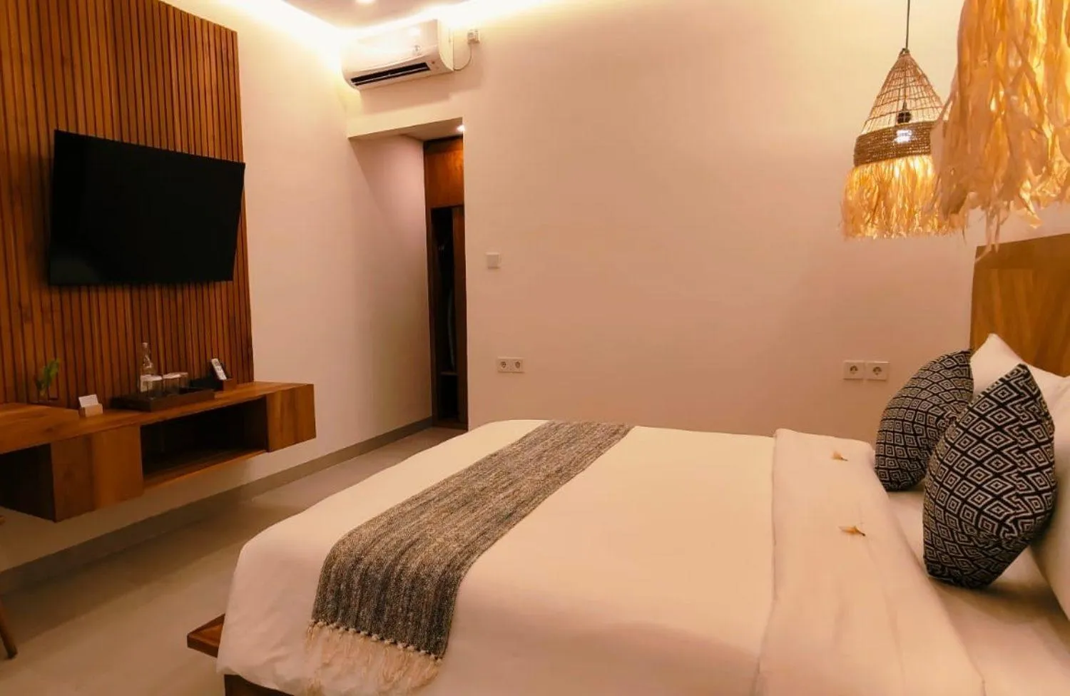 Bed in The Eight Villa & Rooms Bali - Seminyak