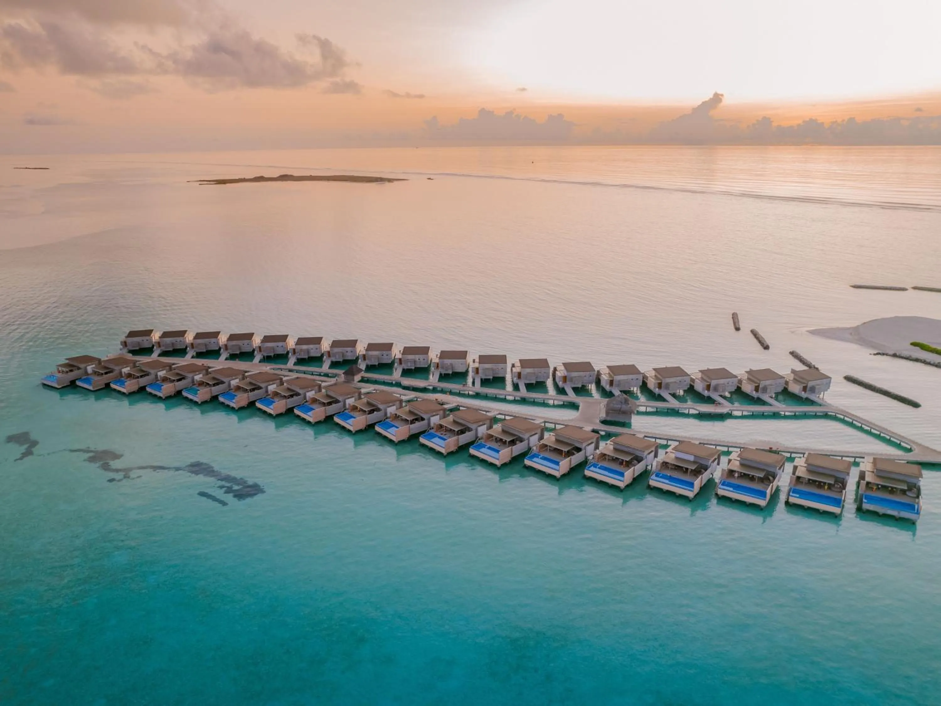 Day in Kuda Villingili Maldives, Free Return Transfers 03 nights & above