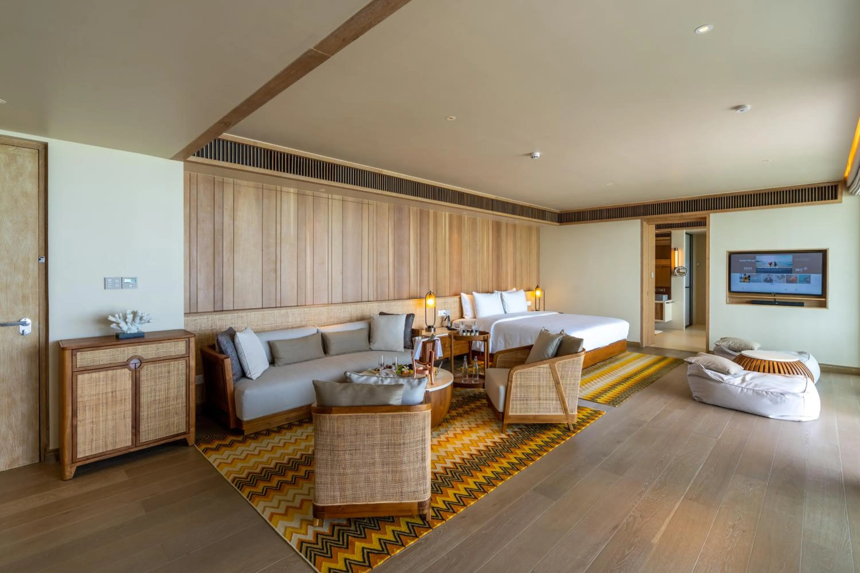 Property building in Kuda Villingili Maldives, Free Return Transfers 03 nights & above