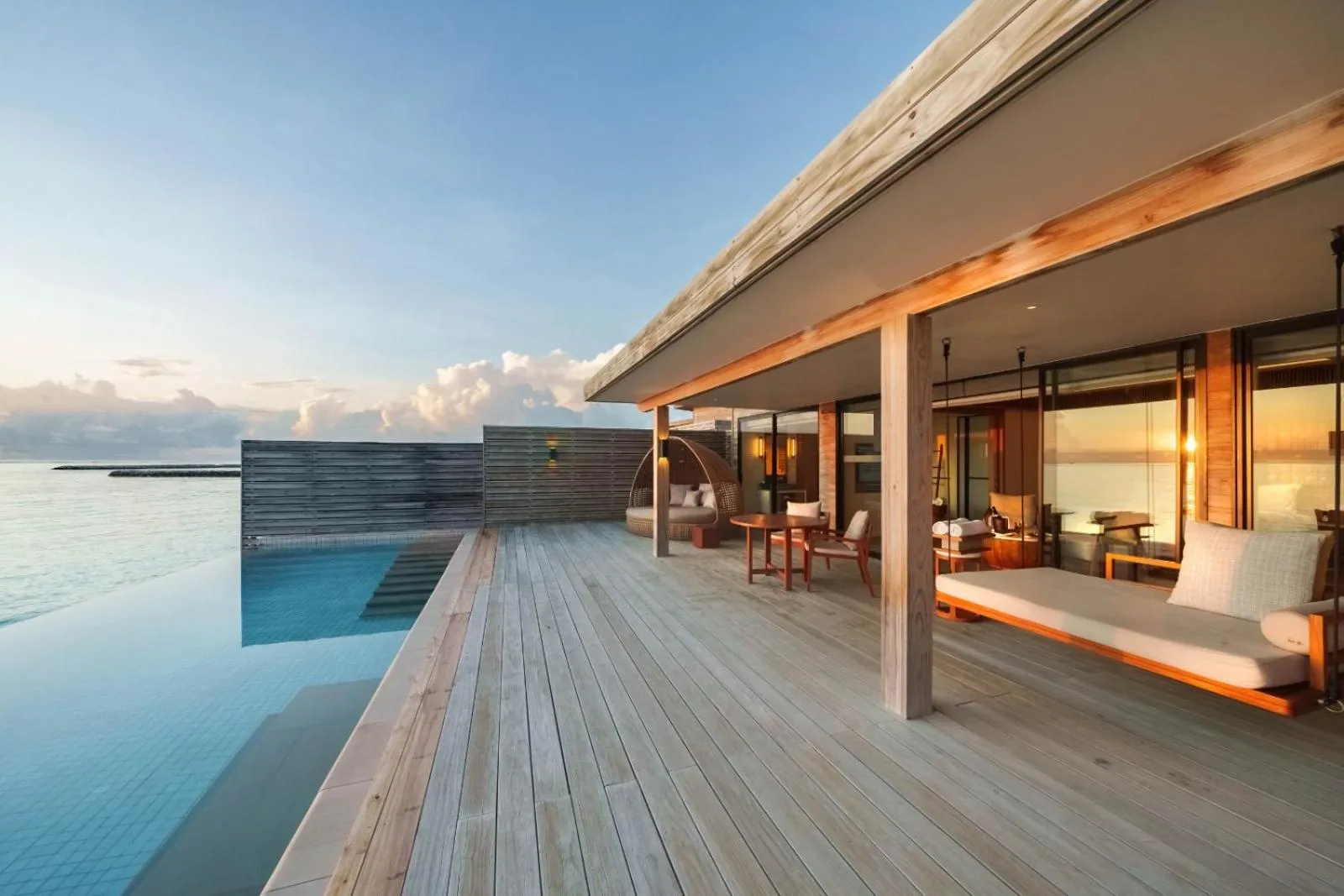 Bed in Kuda Villingili Maldives, Free Return Transfers 03 nights & above