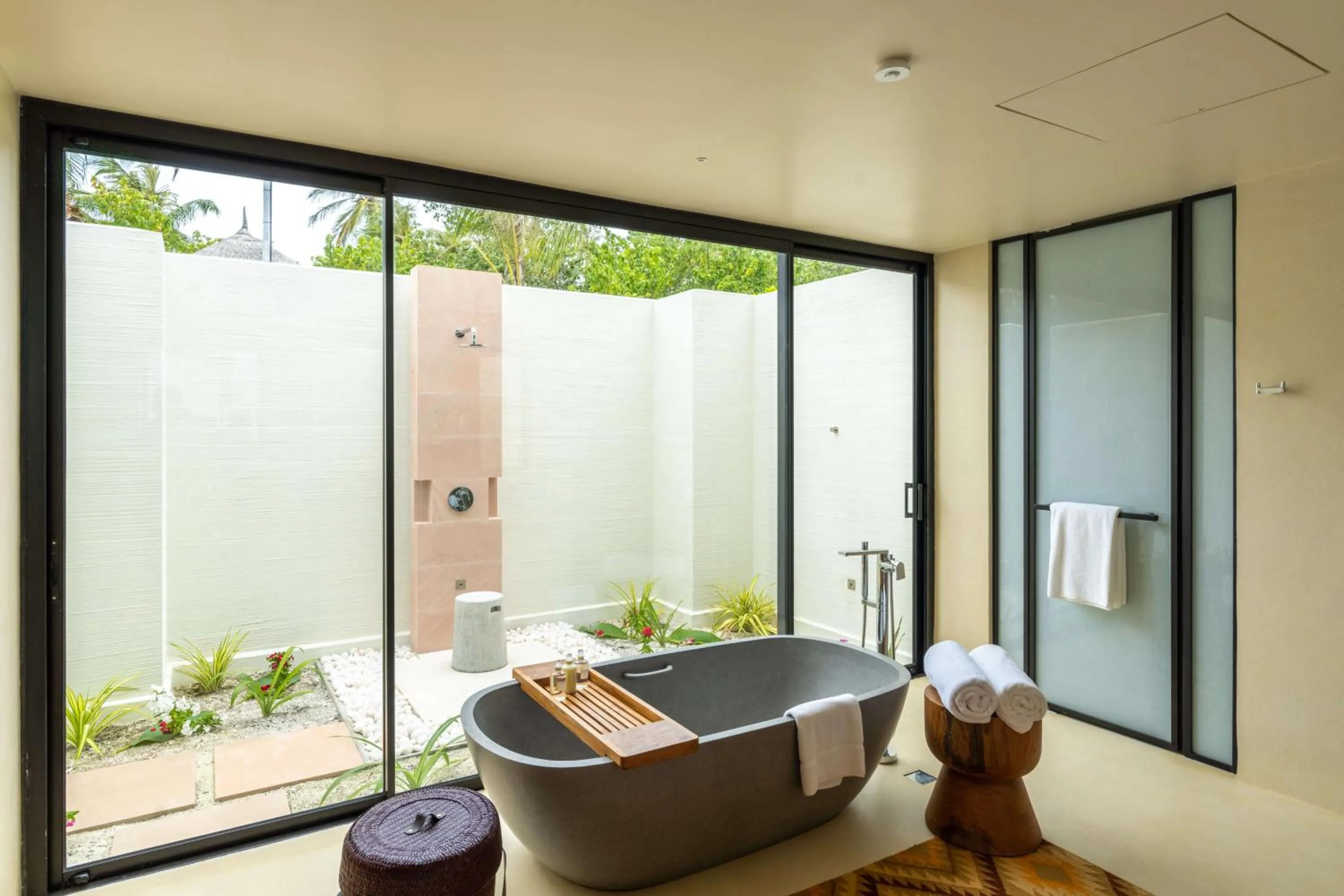 Bathroom in Kuda Villingili Maldives, Free Return Transfers 03 nights & above