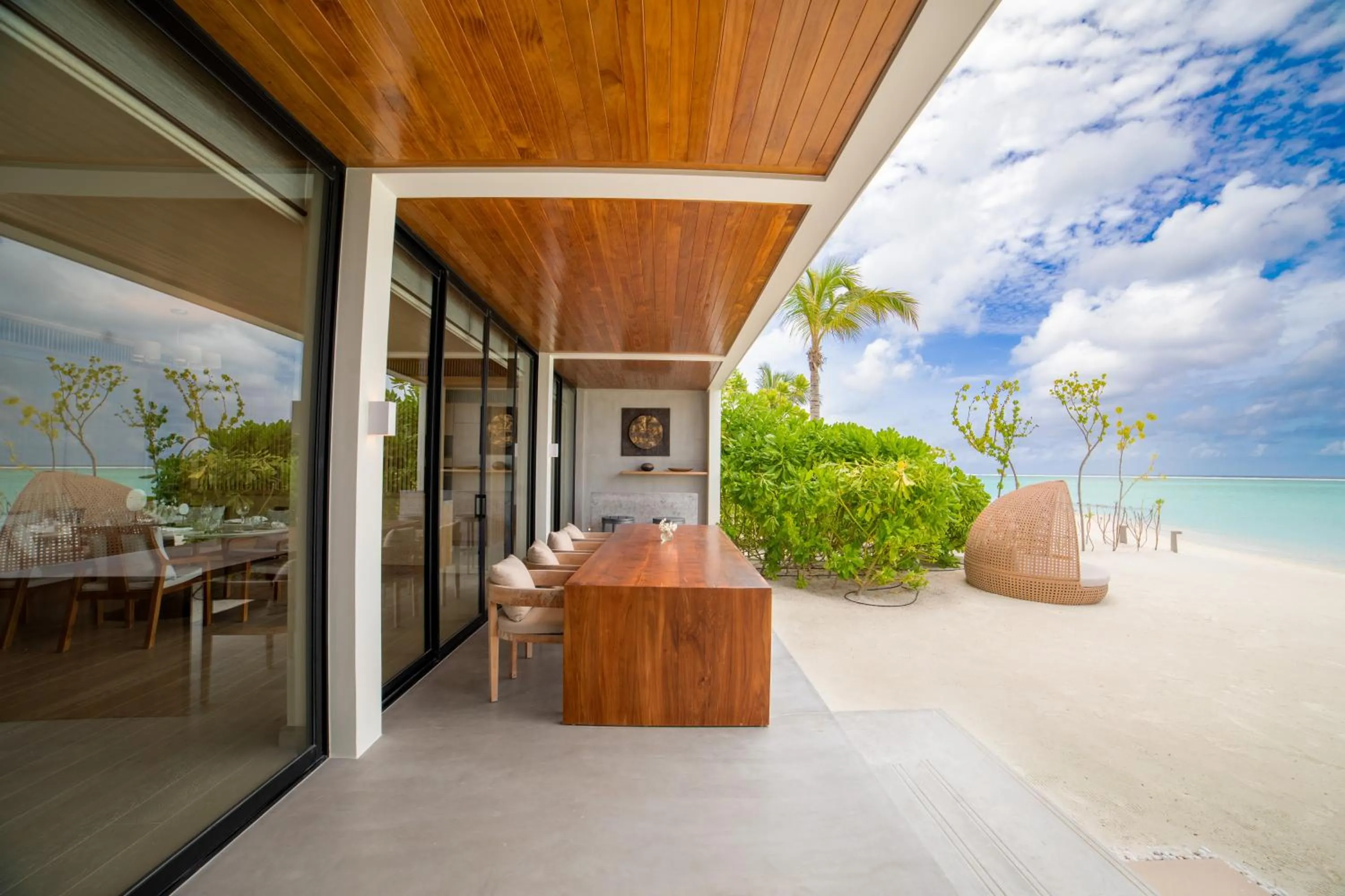 Beach in Kuda Villingili Maldives, Free Return Transfers 03 nights & above