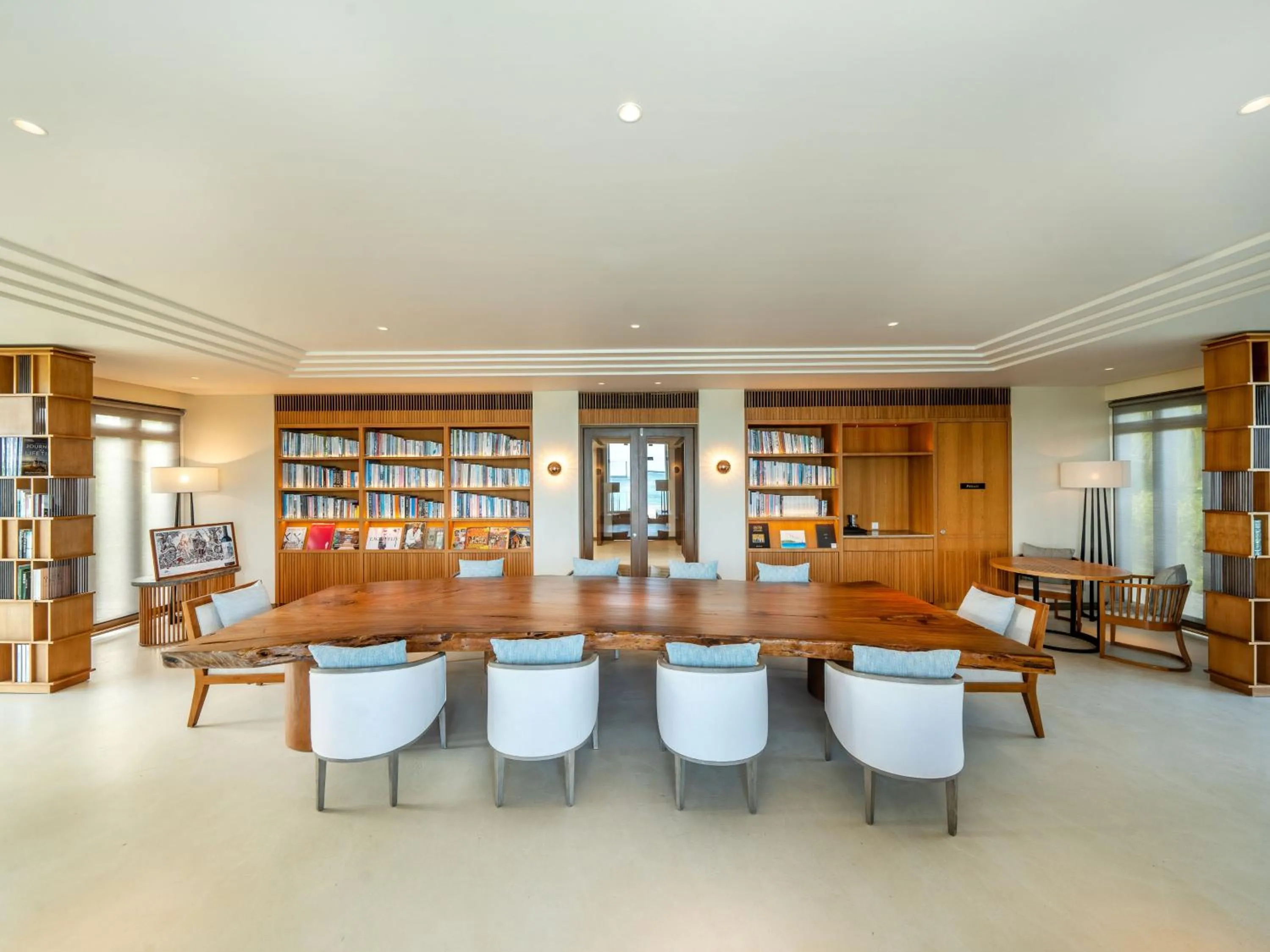 Library in Kuda Villingili Maldives, Free Return Transfers 03 nights & above