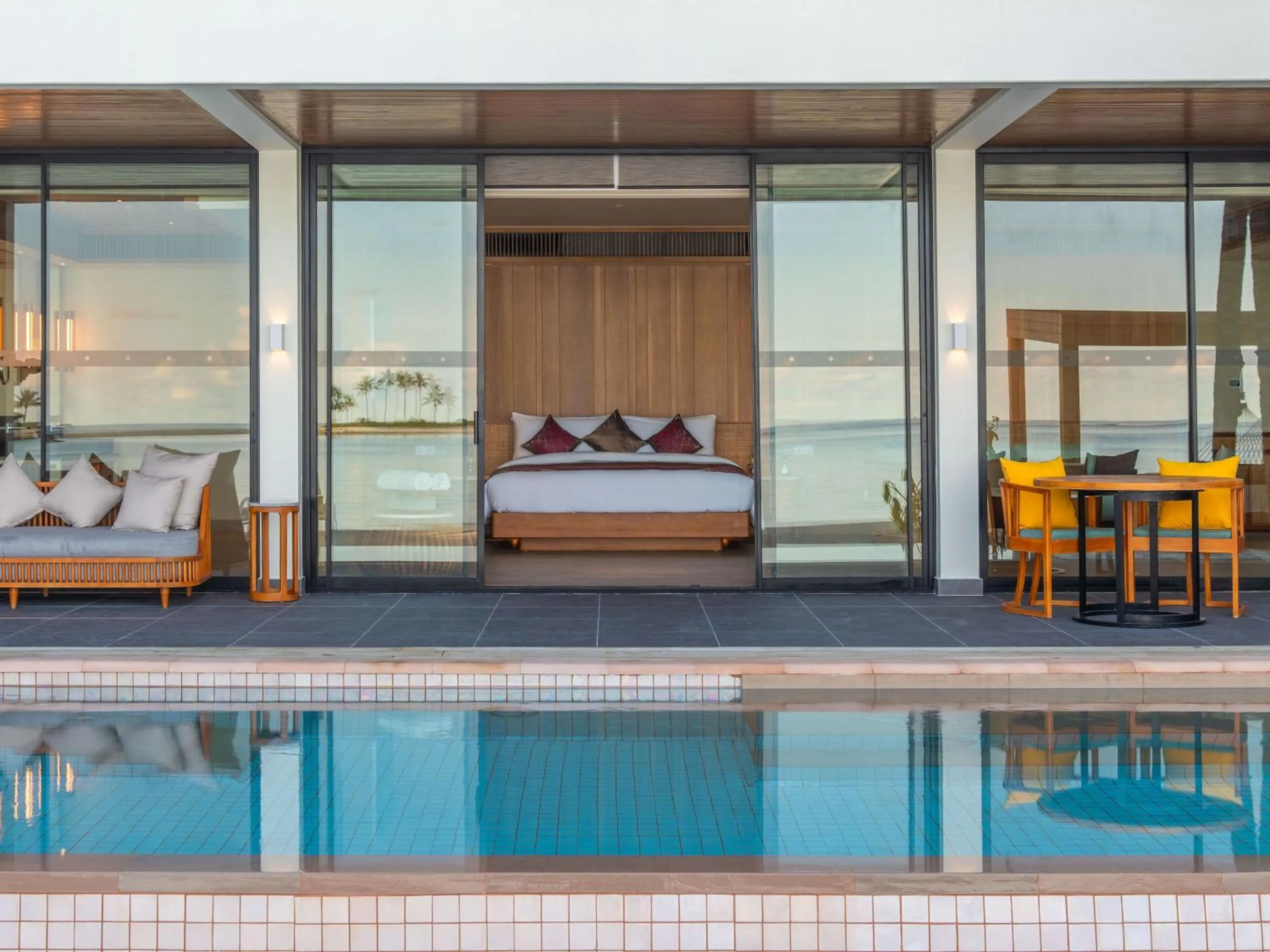 Patio in Kuda Villingili Maldives, Free Return Transfers 03 nights & above