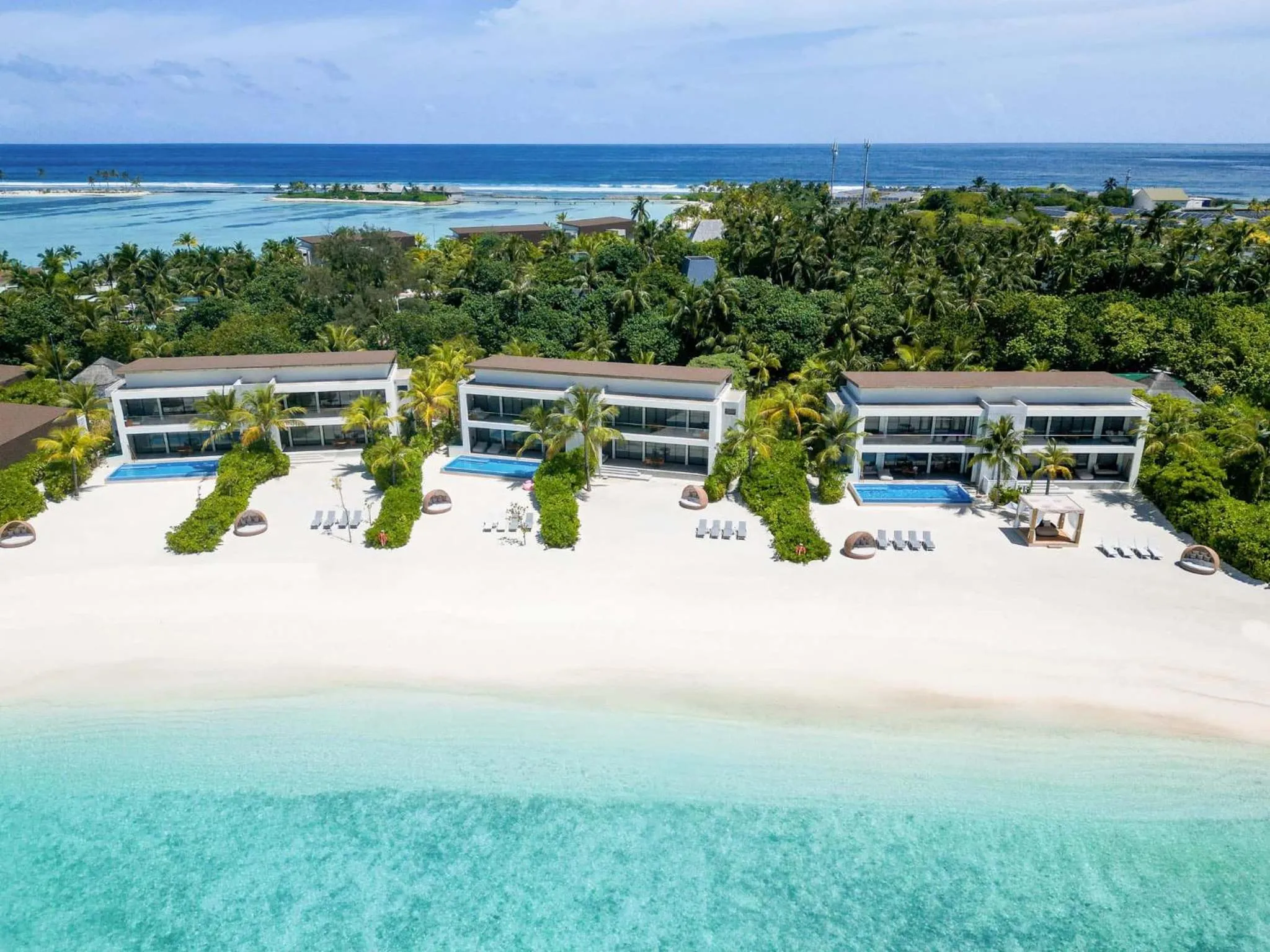 Property building in Kuda Villingili Maldives, Free Return Transfers 03 nights & above