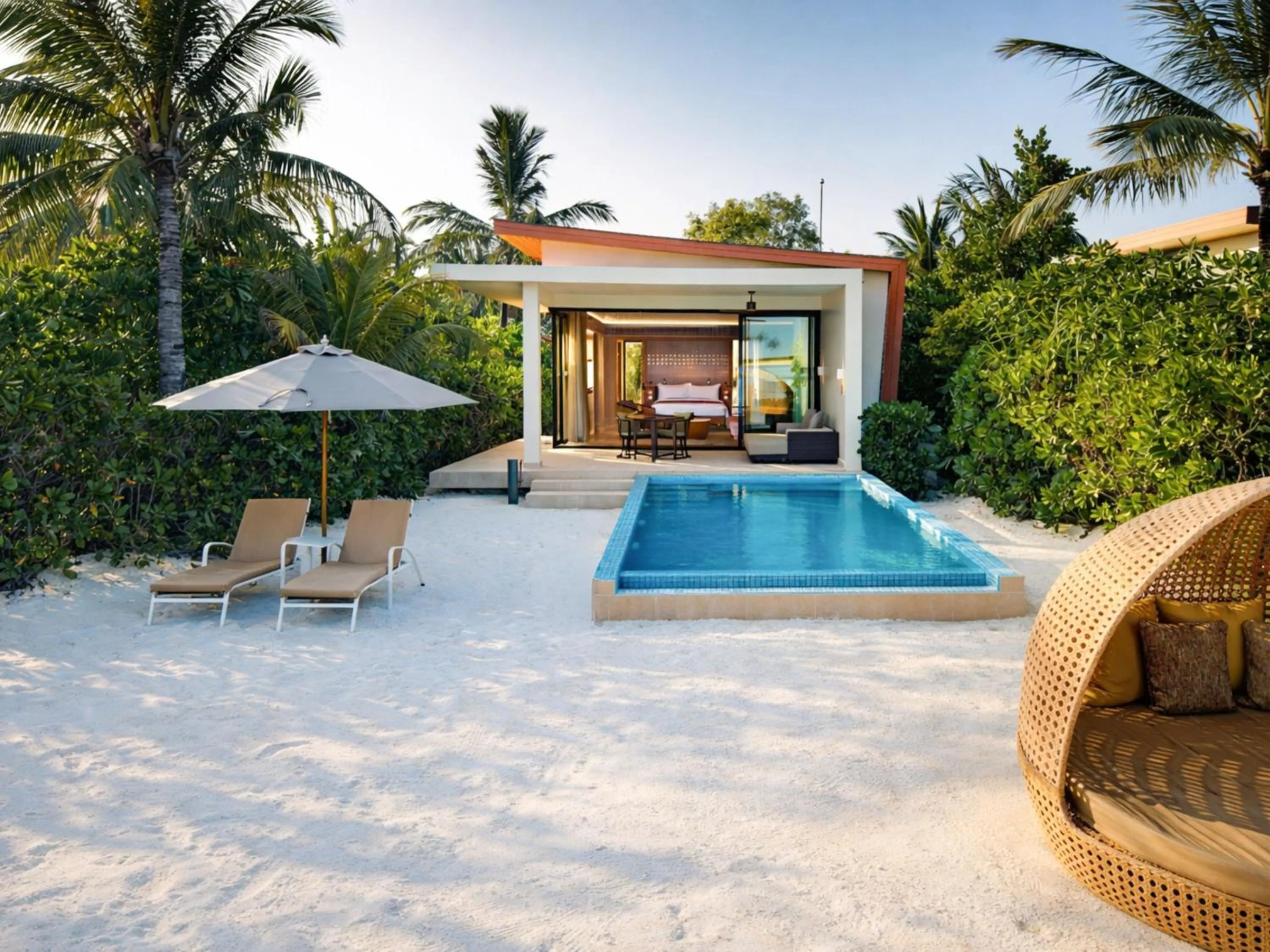 Day in Kuda Villingili Maldives, Free Return Transfers 03 nights & above