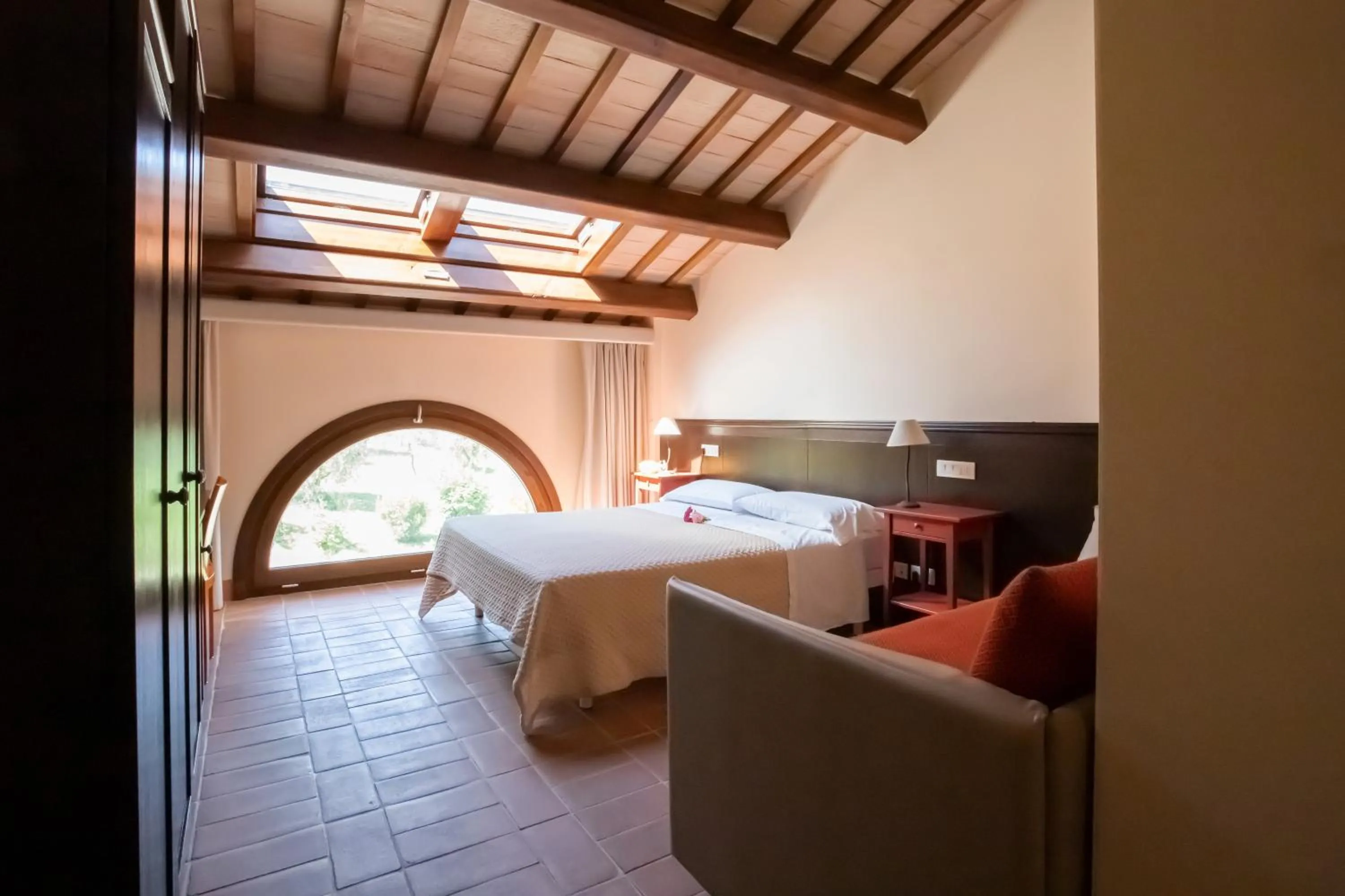 Photo of the whole room, Bed in Collina dei Poeti