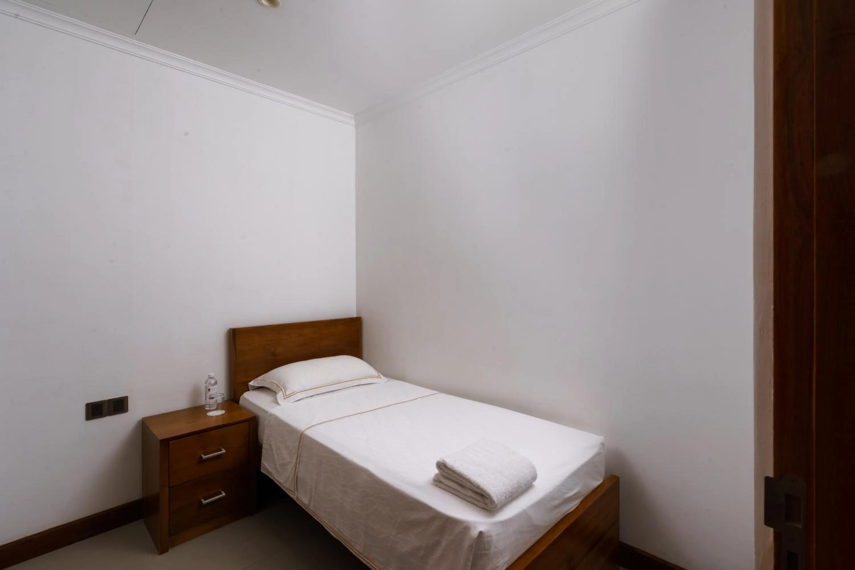 Bed in Araliya Beach Resort & Spa Unawatuna- Where you meet the sea all year