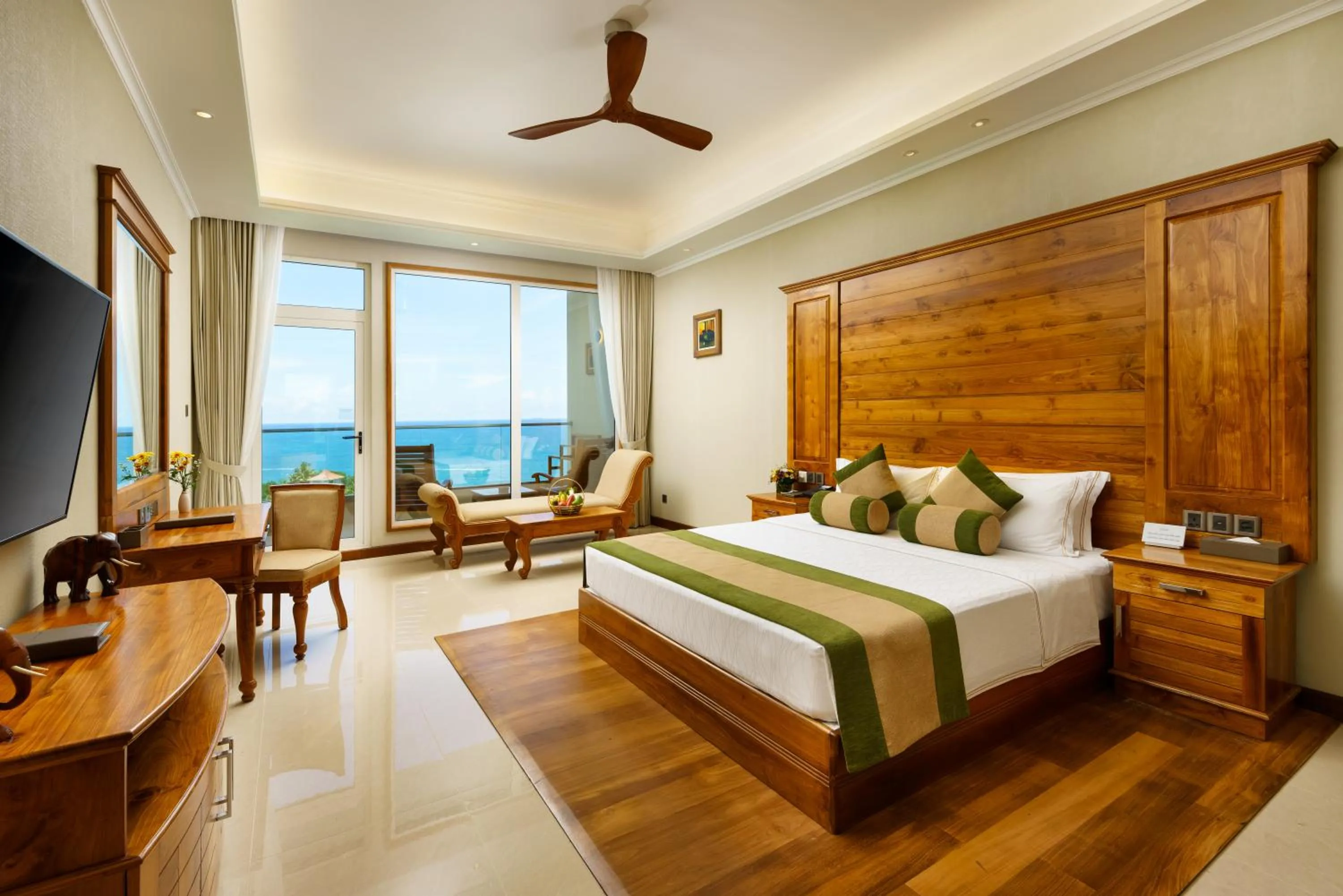 Bedroom, Bed in Araliya Beach Resort & Spa Unawatuna- Where you meet the sea all year