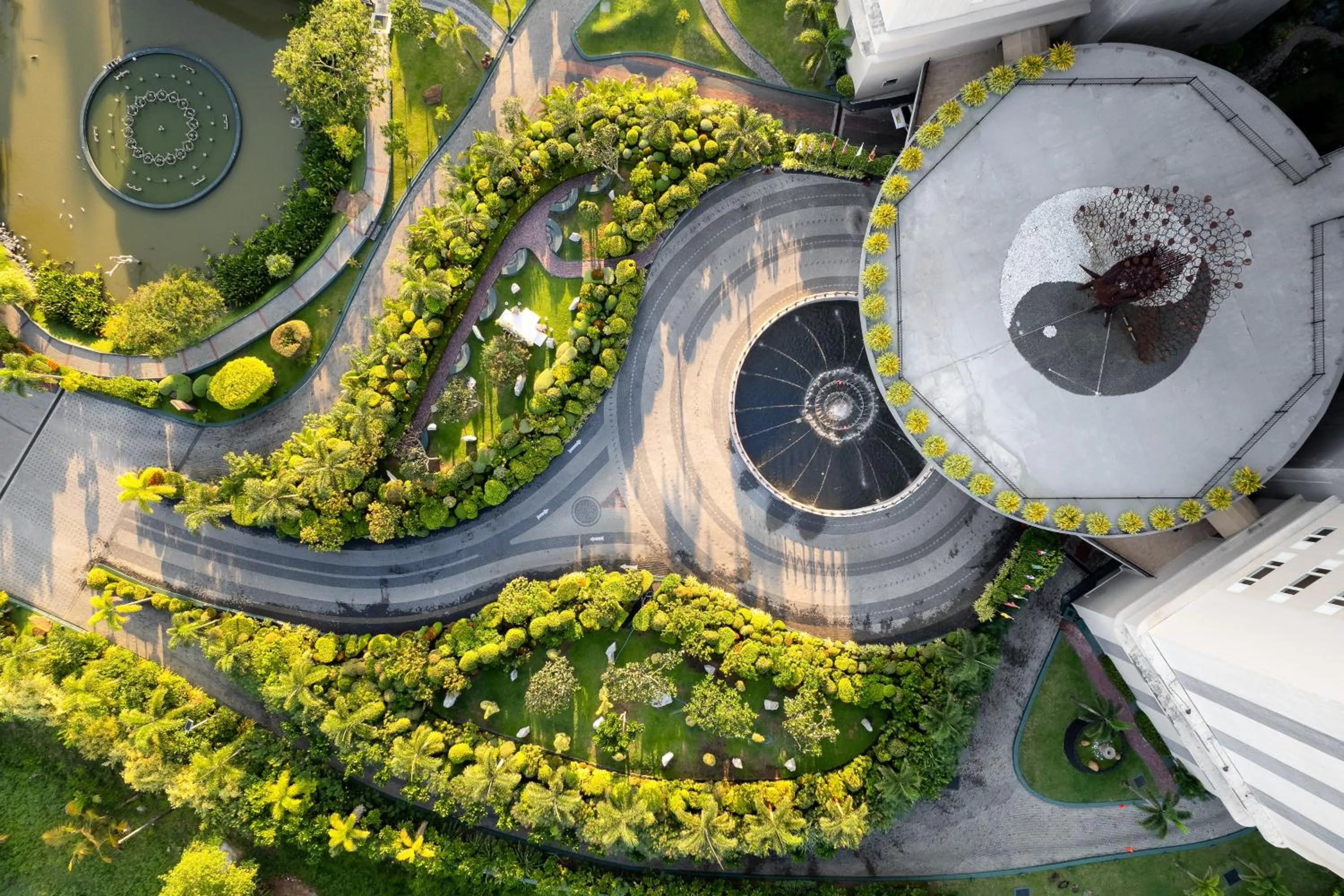 Natural landscape in Araliya Beach Resort & Spa Unawatuna- Where you meet the sea all year