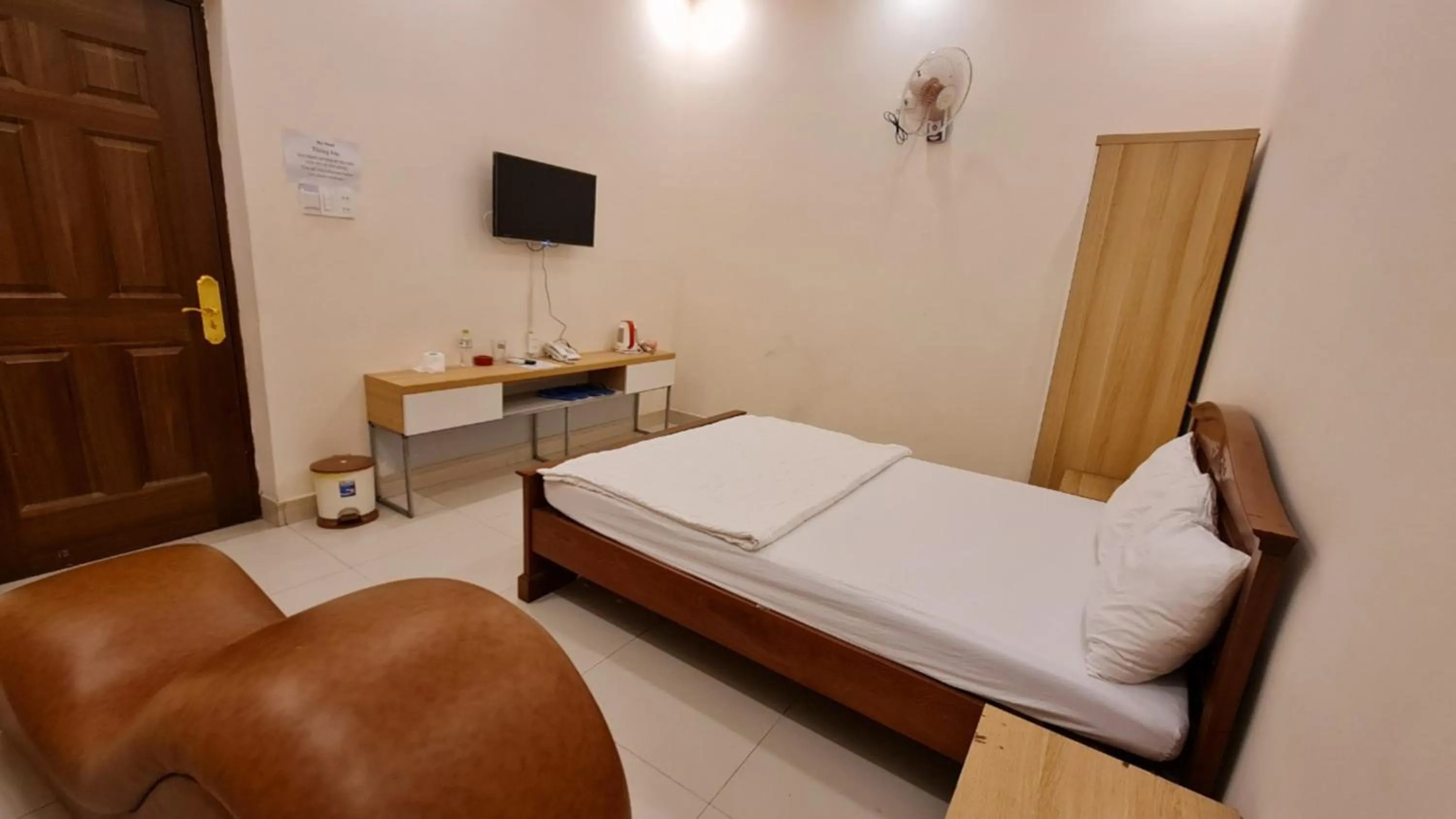 Property building, Bed in Sky Hotel