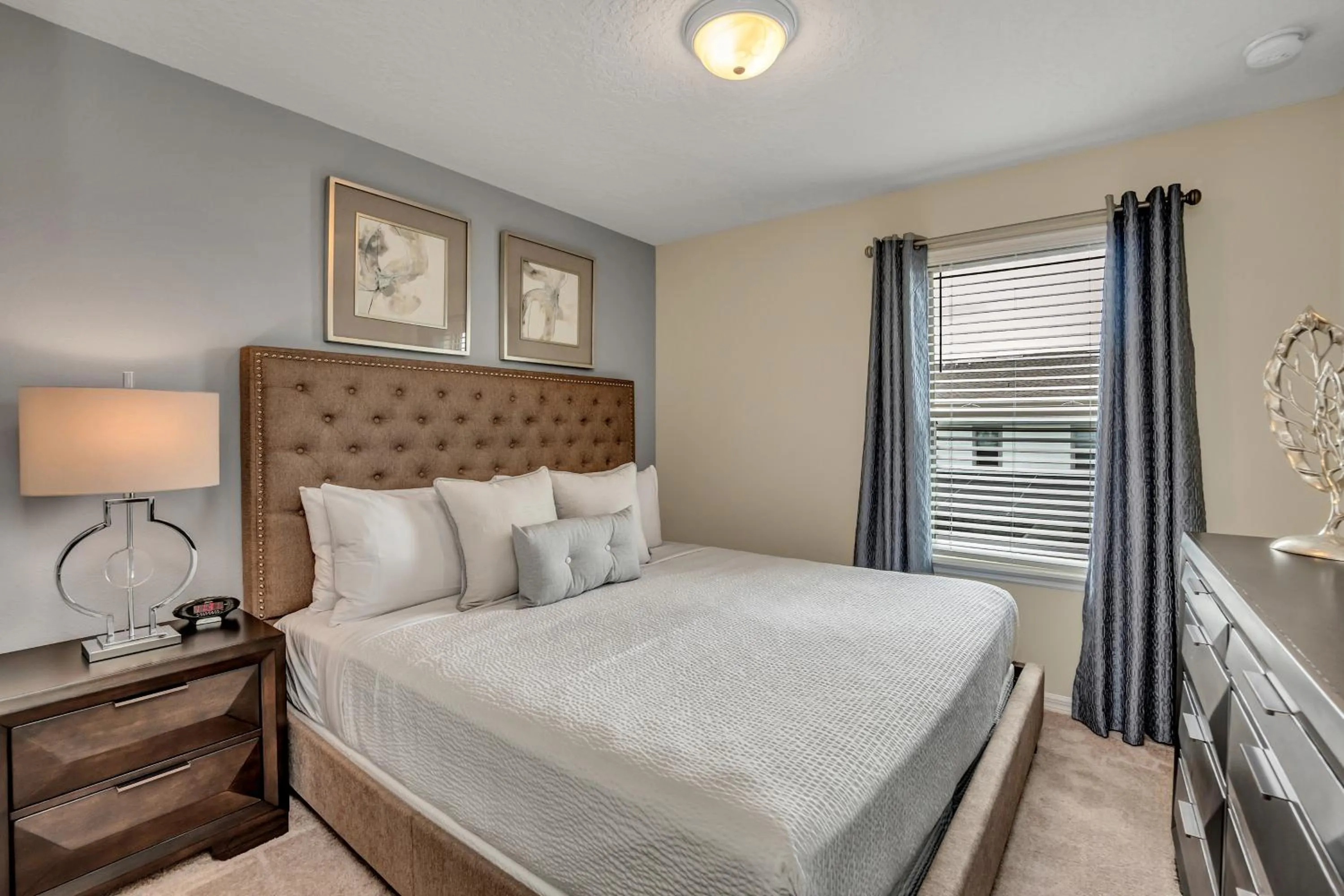 Bed in Townhome with Private Splash Pool FREE Waterpark