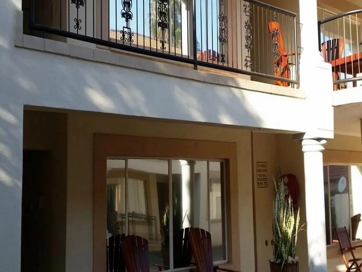 Country Blue Luxury Guest House